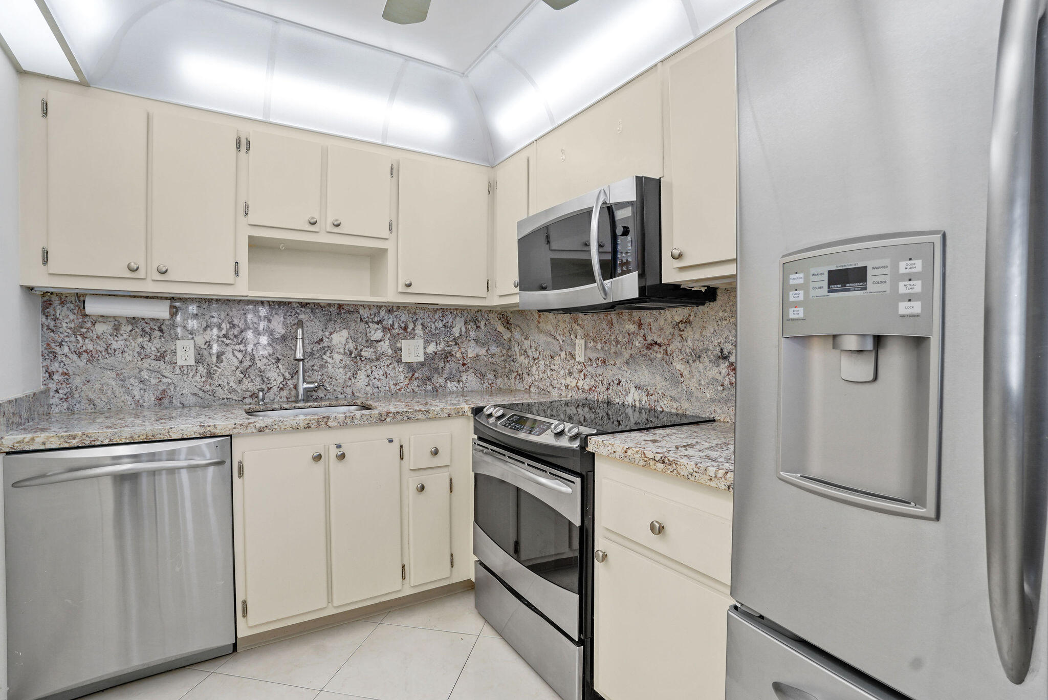 3590 S Ocean 606 Boulevard 606