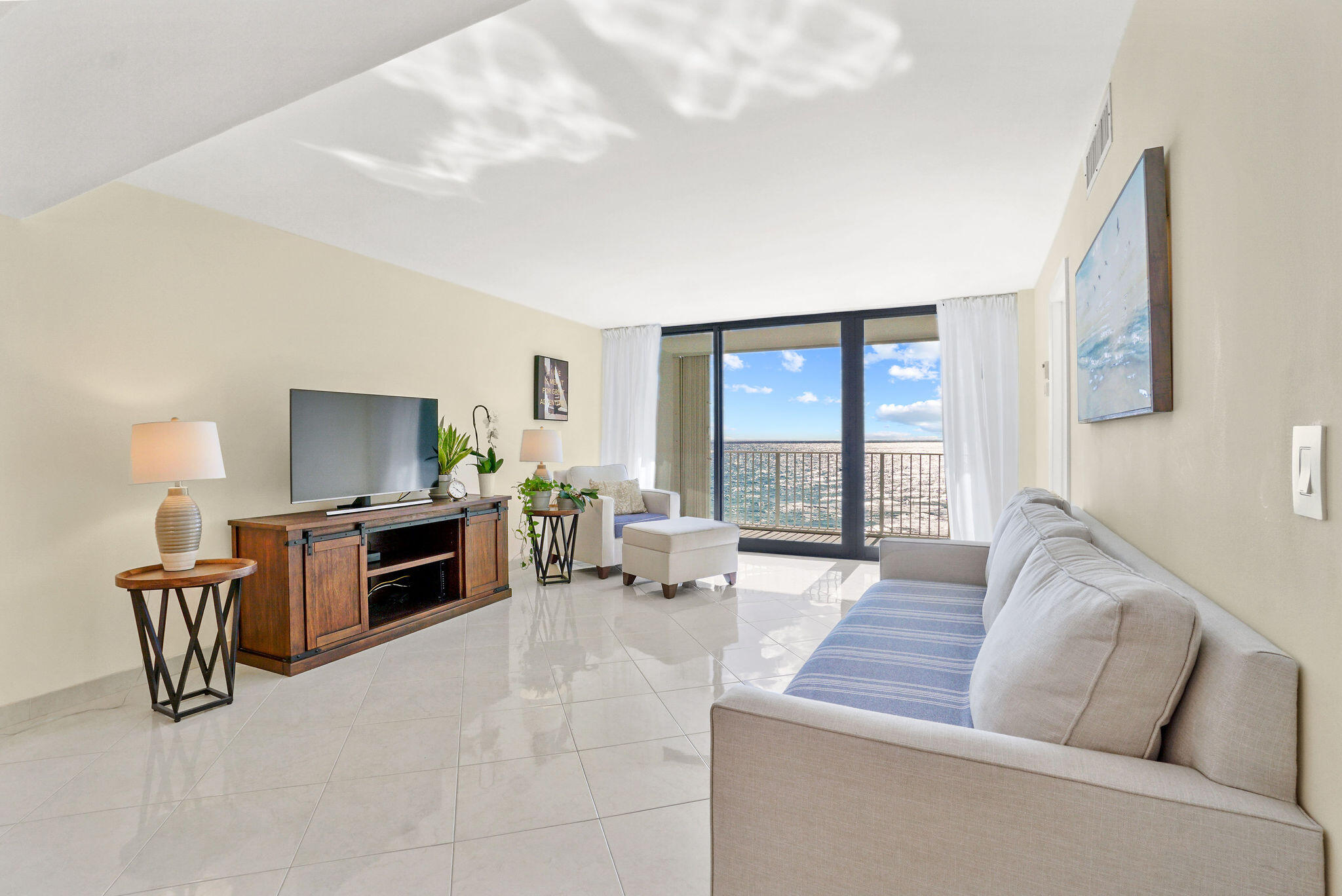 3590 S Ocean 606 Boulevard 606