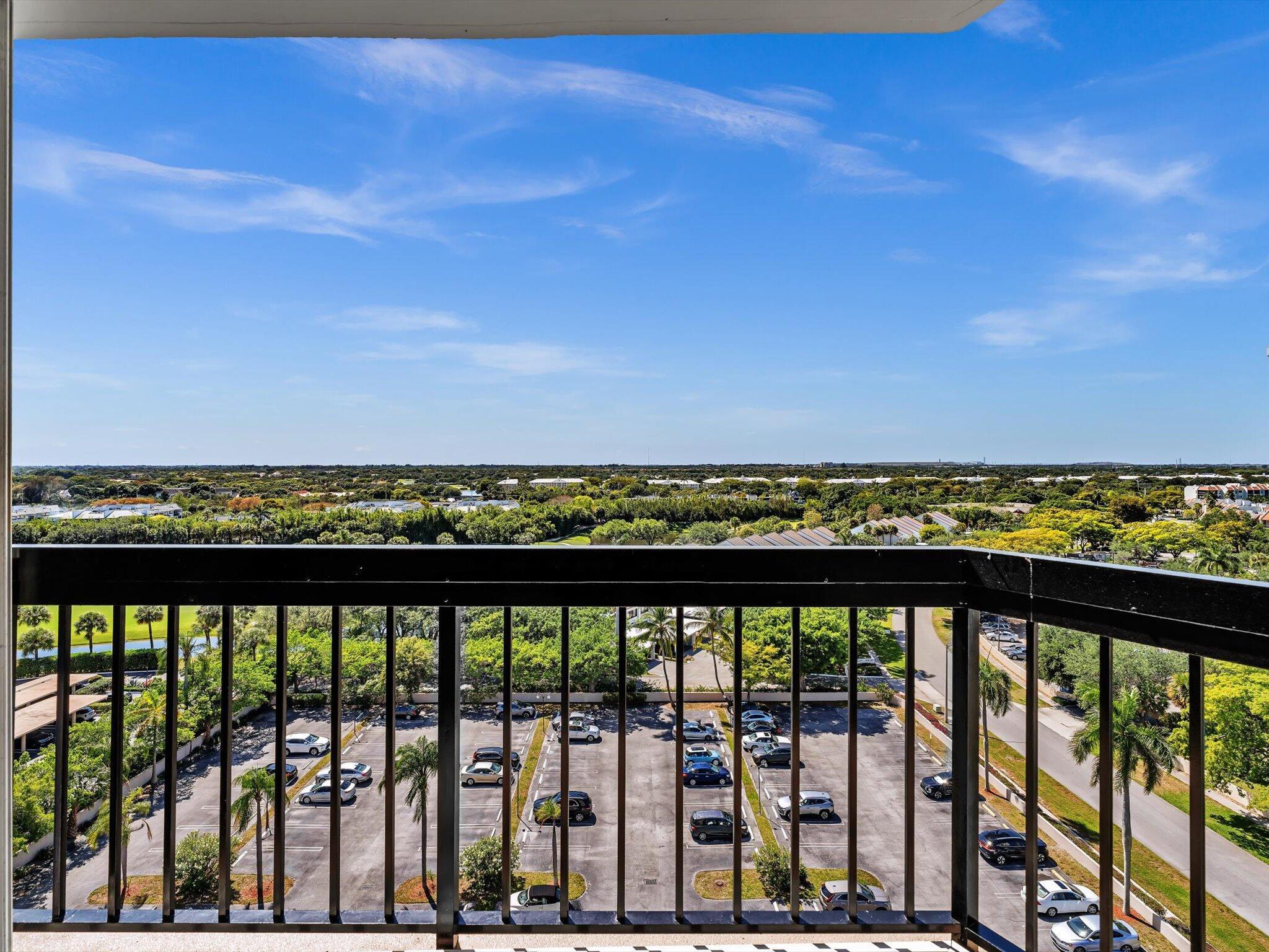 2425 Presidential Way 1101