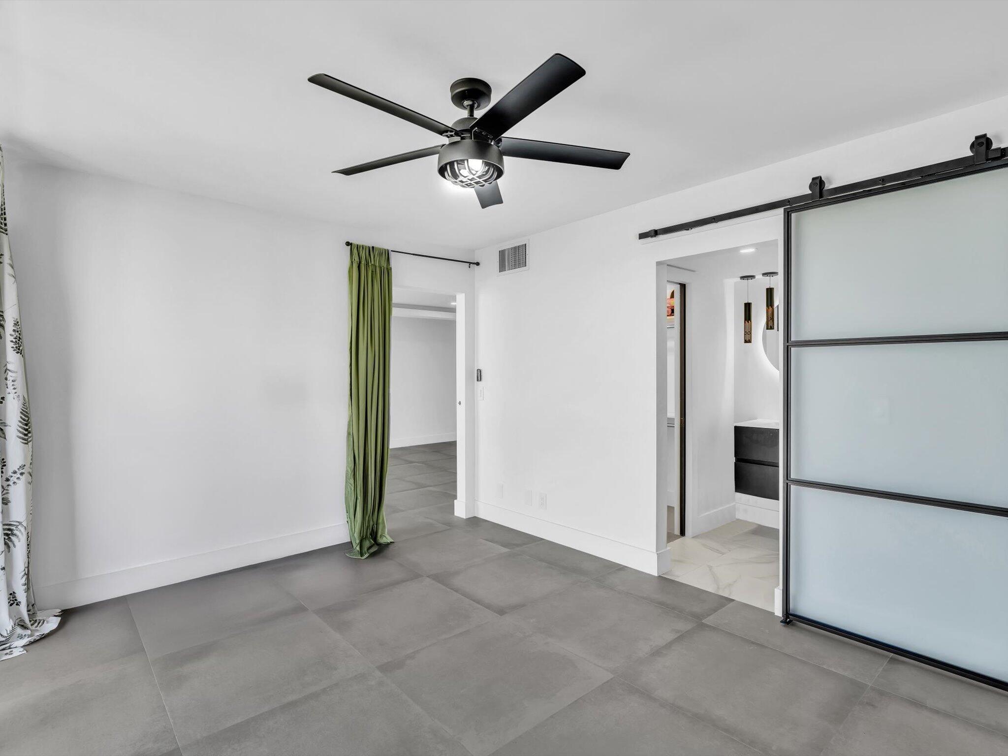 2425 Presidential Way 1101