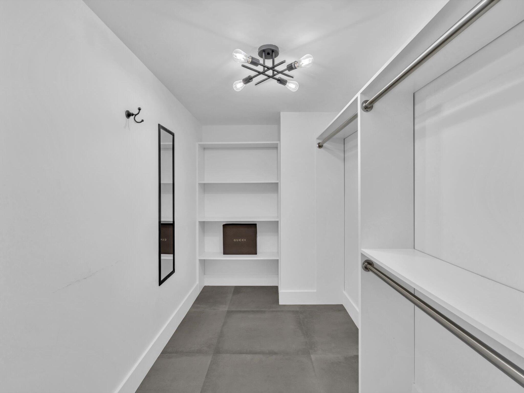 2425 Presidential Way 1101