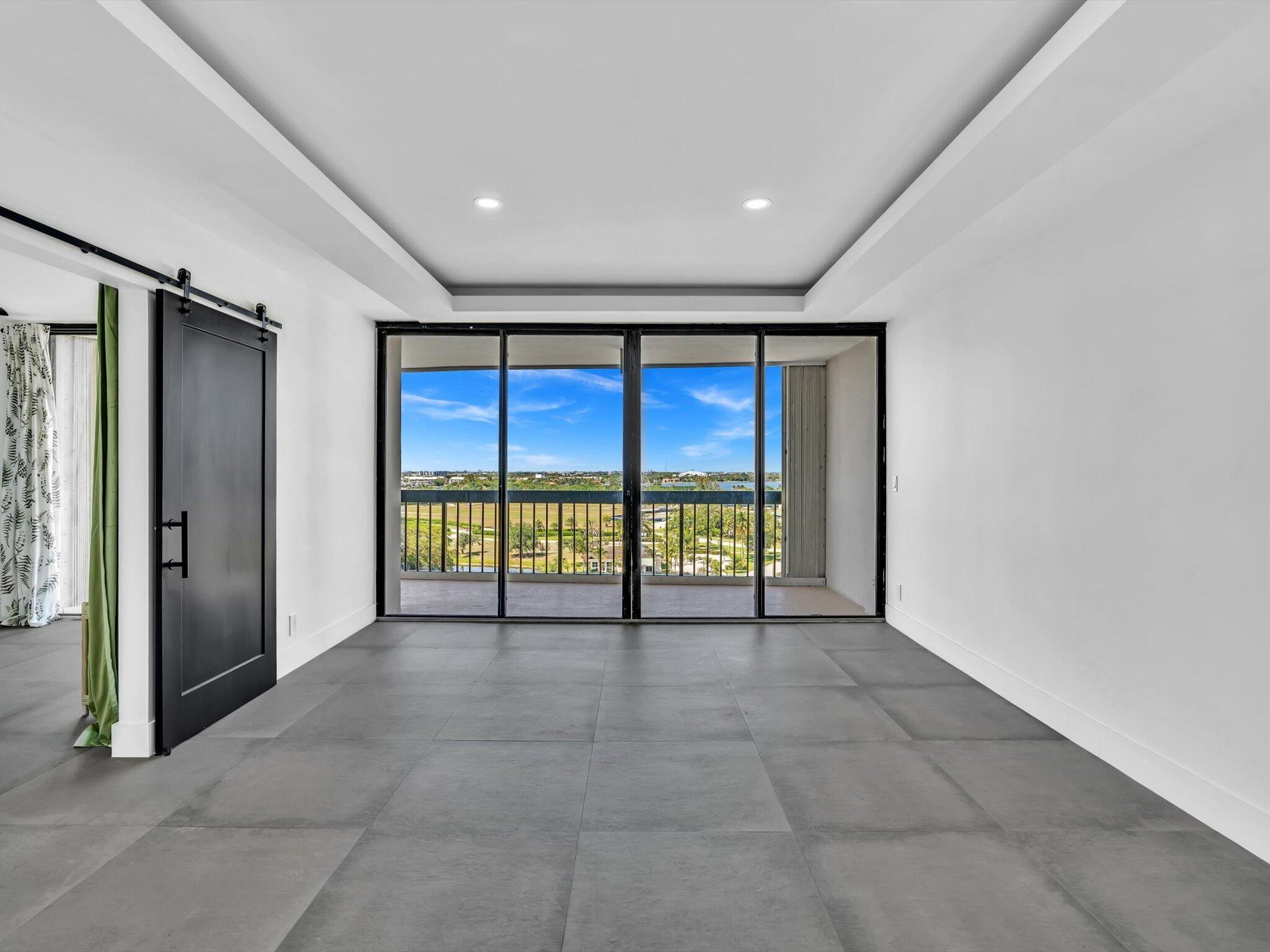 2425 Presidential Way 1101