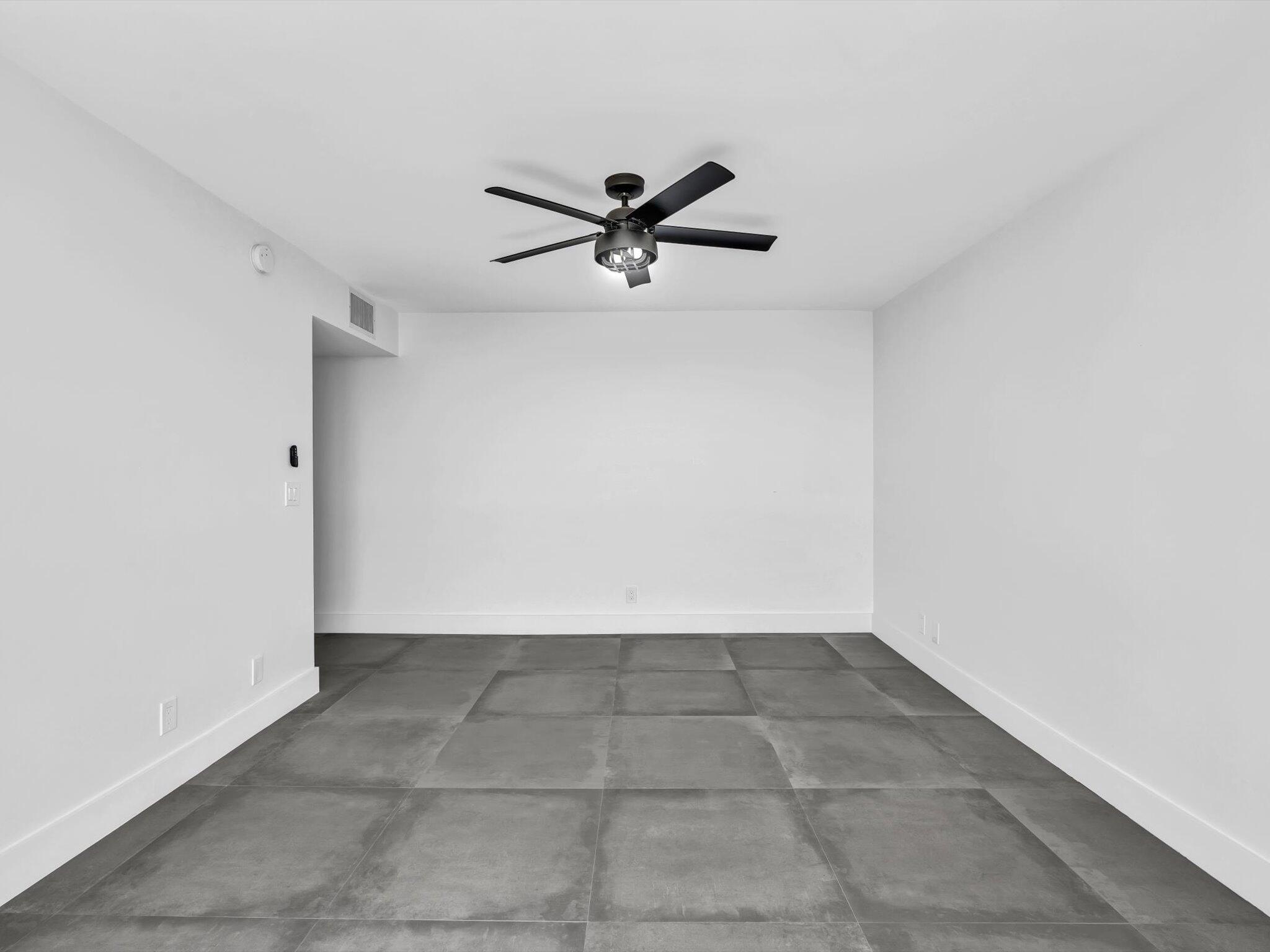 2425 Presidential Way 1101