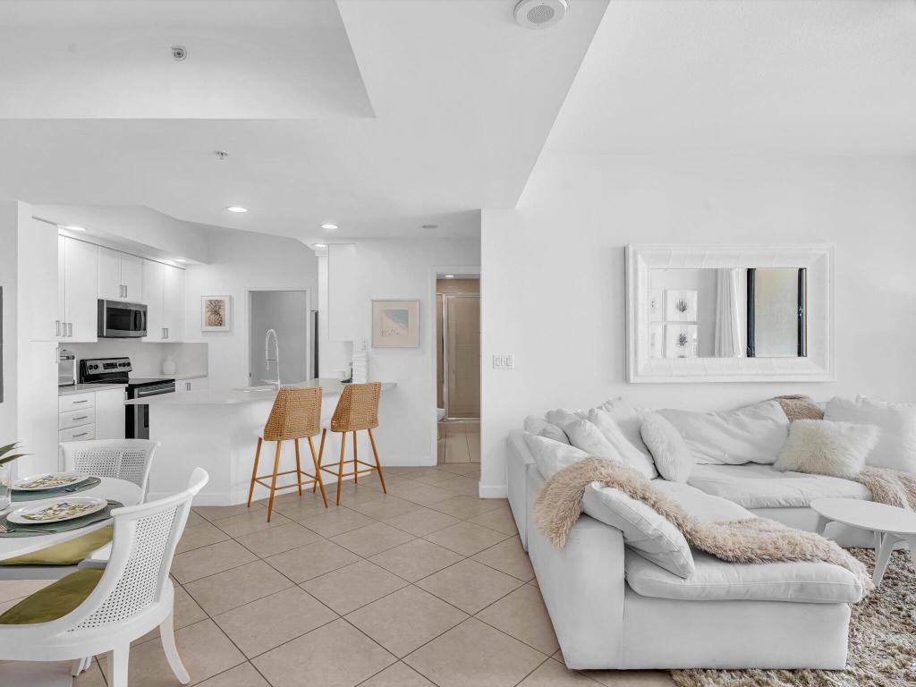 801 S Olive Avenue 1521