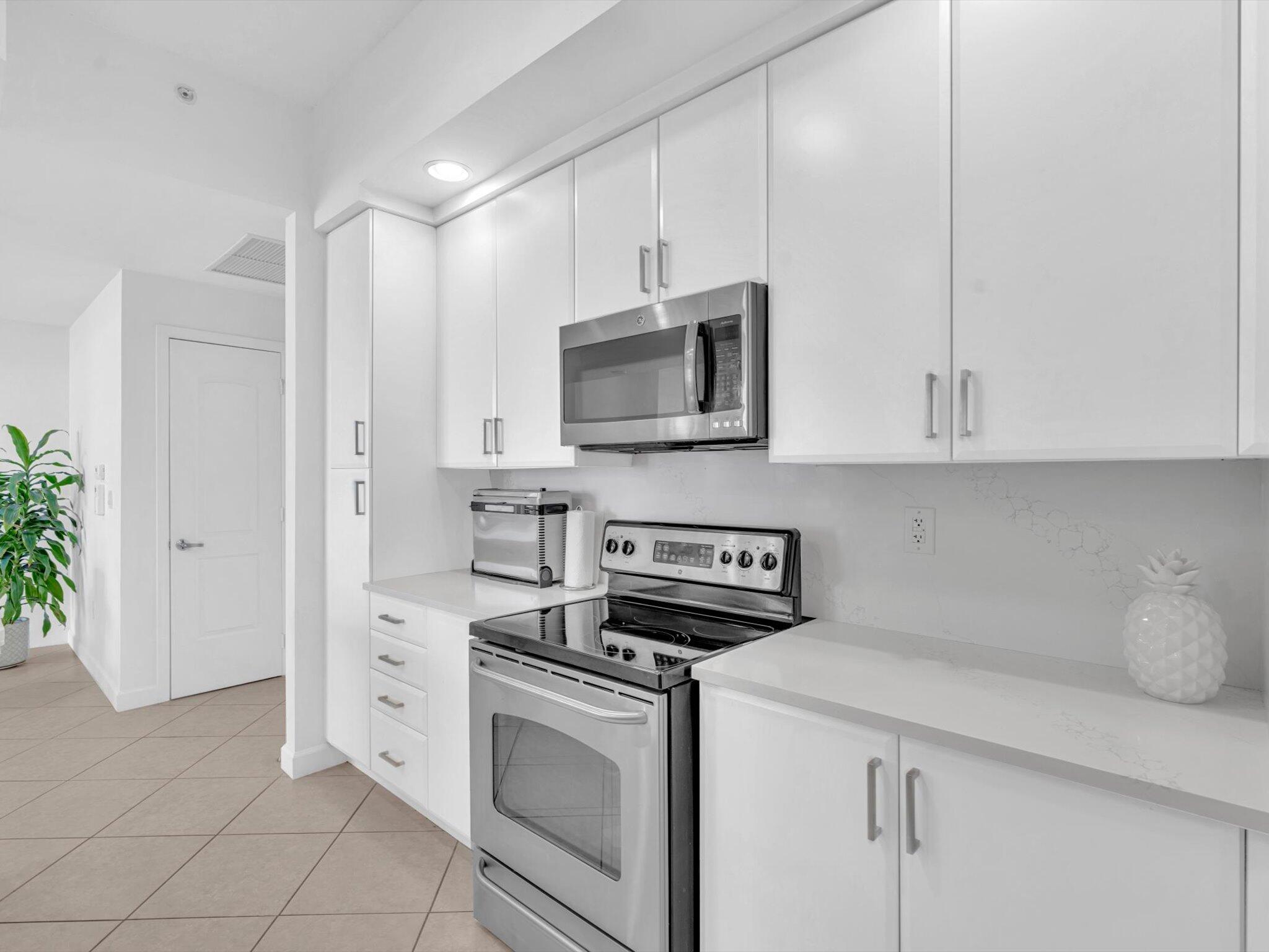 801 S Olive Avenue 1521