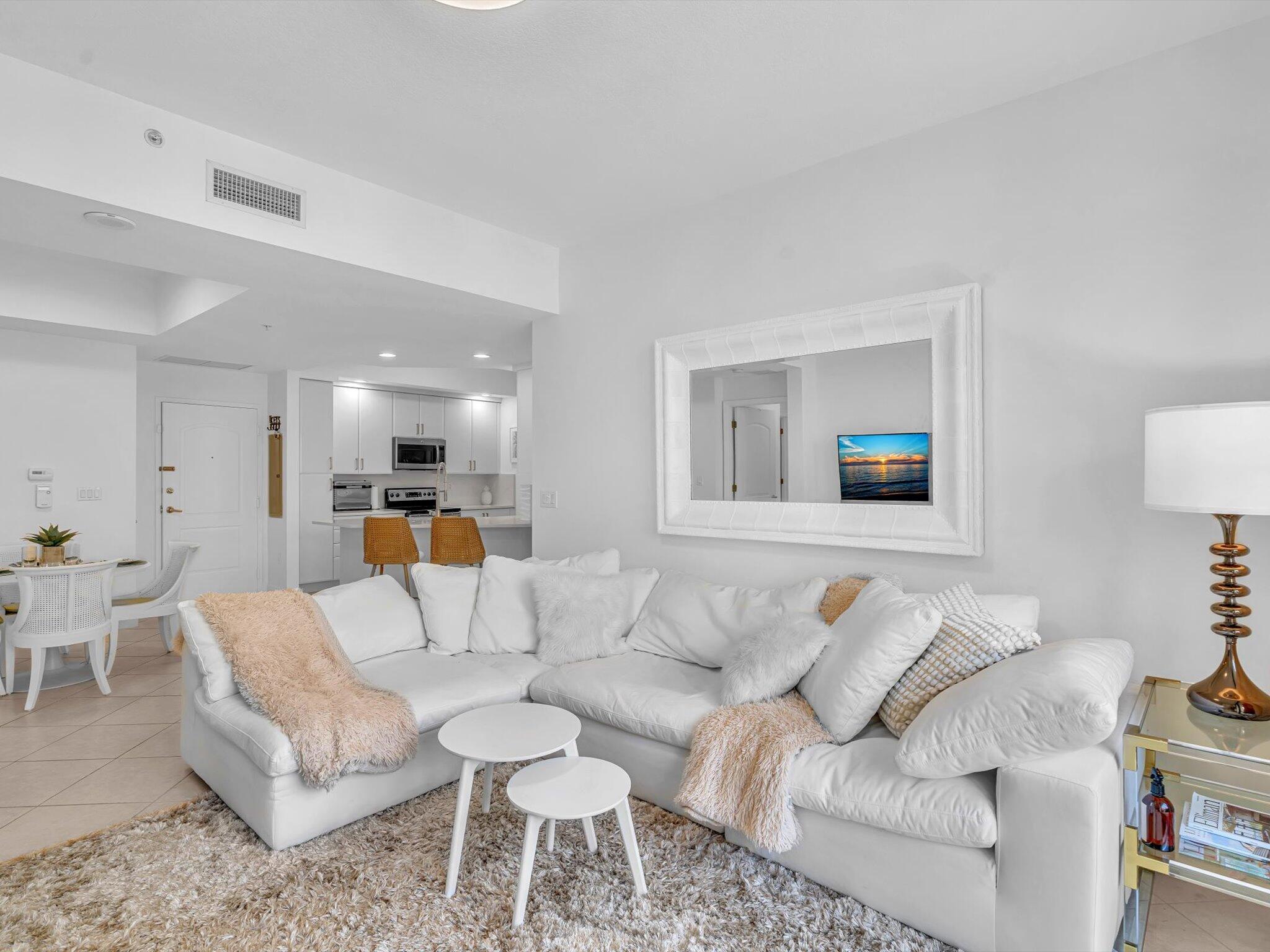 801 S Olive Avenue 1521