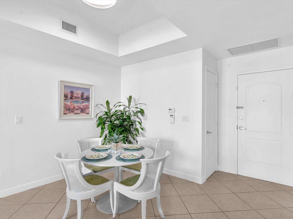 801 S Olive Avenue 1521