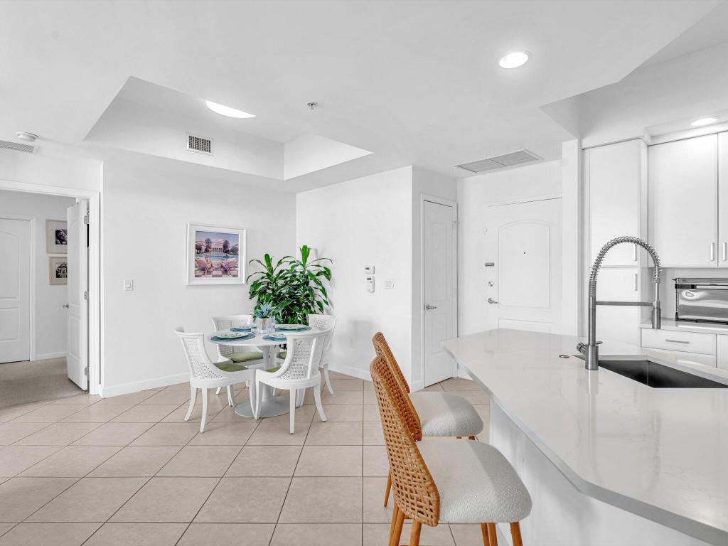 801 S Olive Avenue 1521