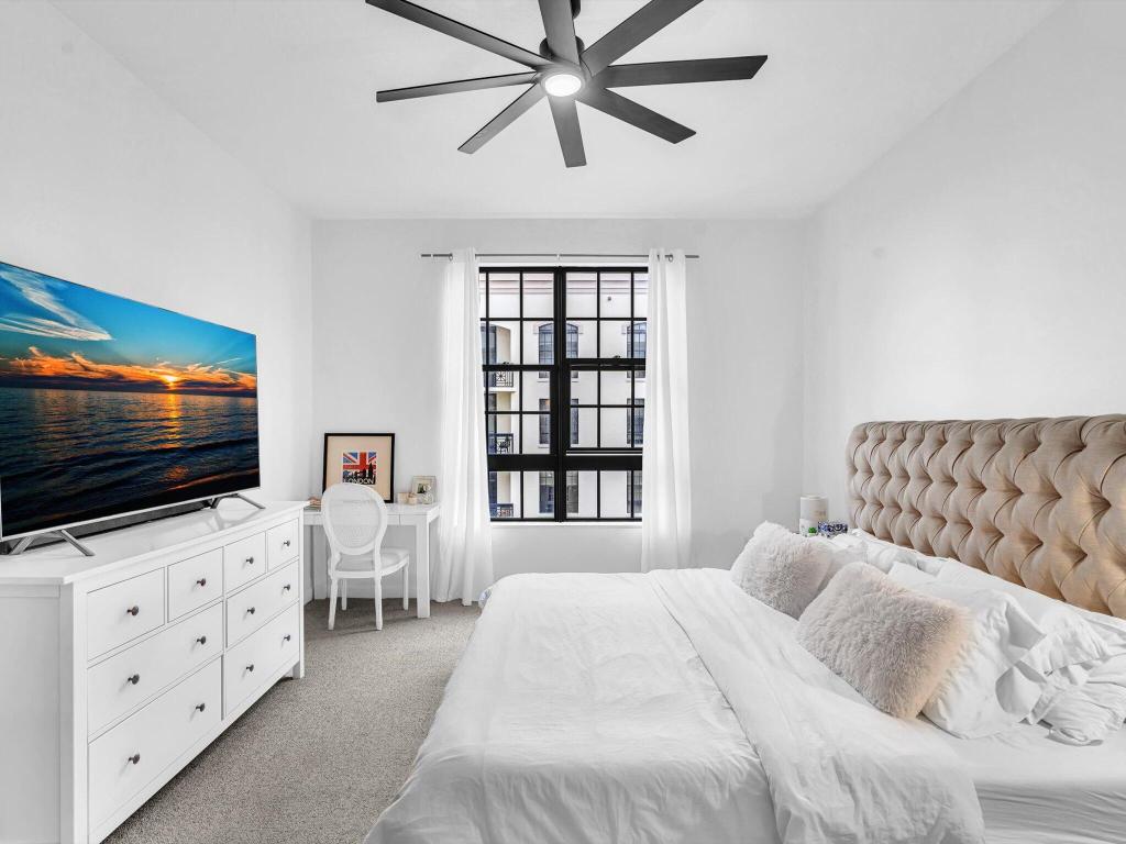 801 S Olive Avenue 1521