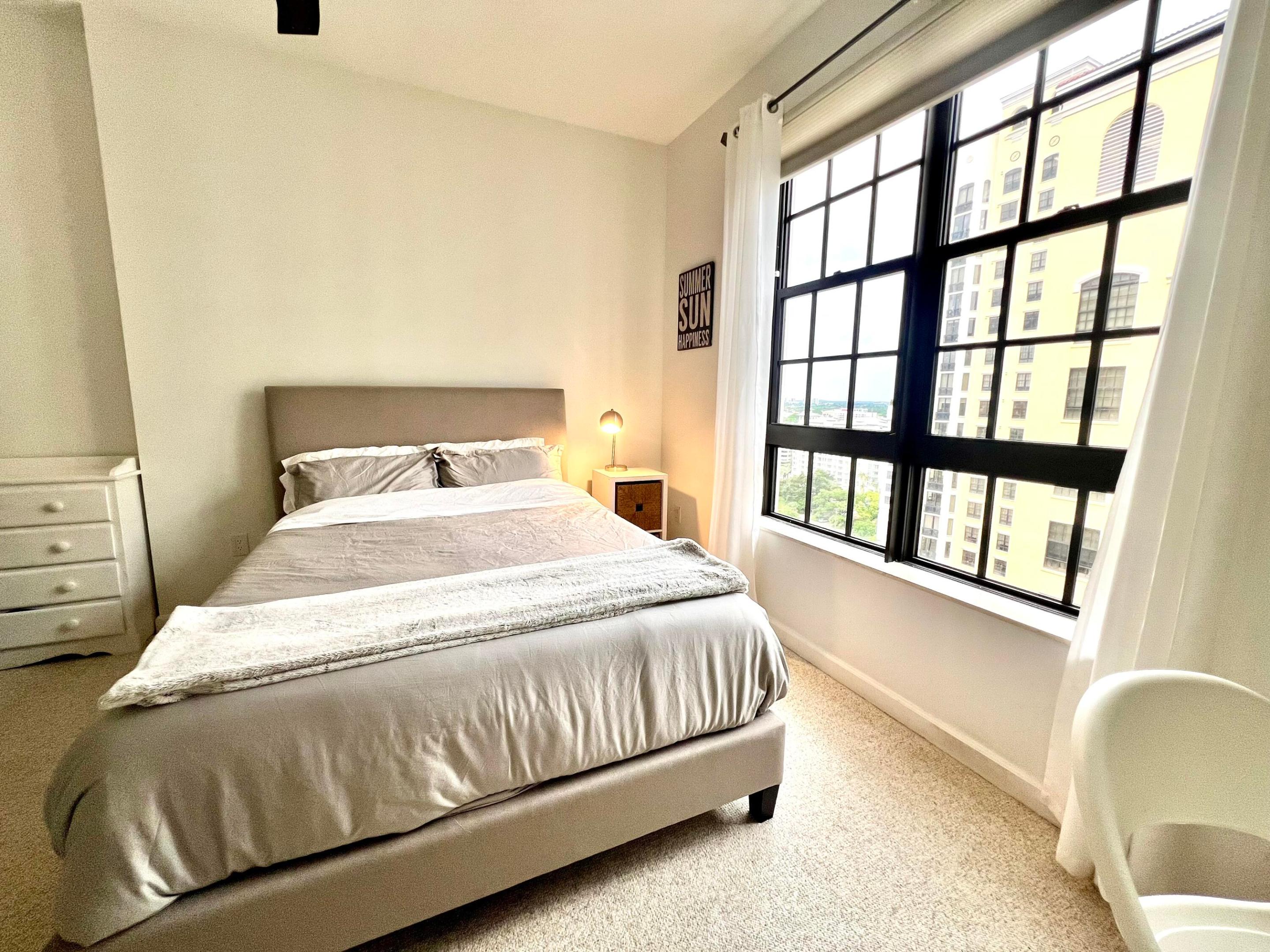 801 S Olive Avenue 1521