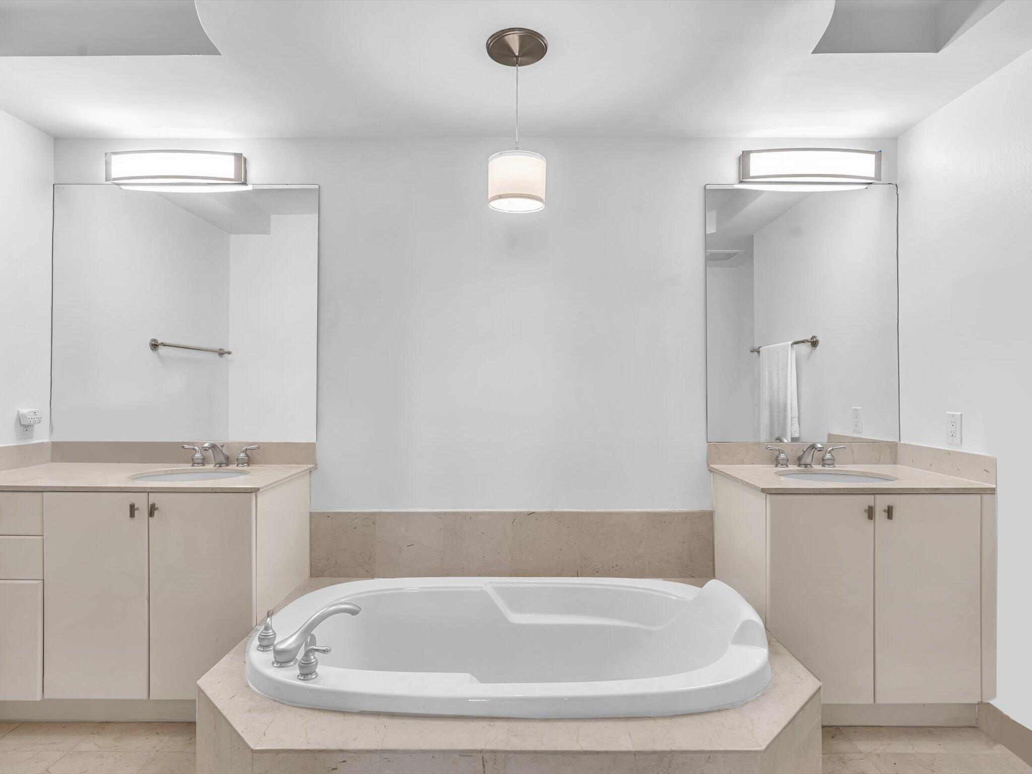 801 S Olive Avenue 1521