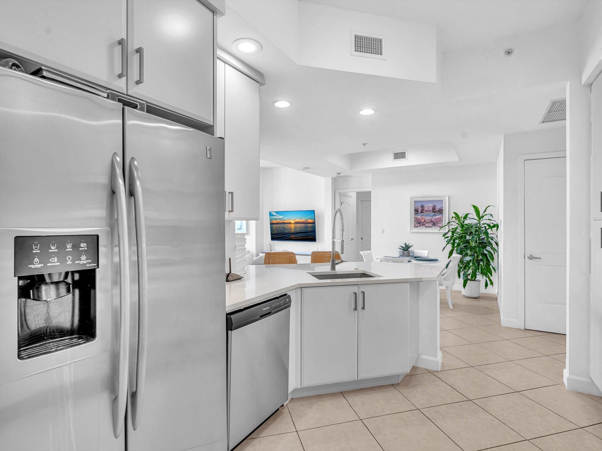 801 S Olive Avenue 1521