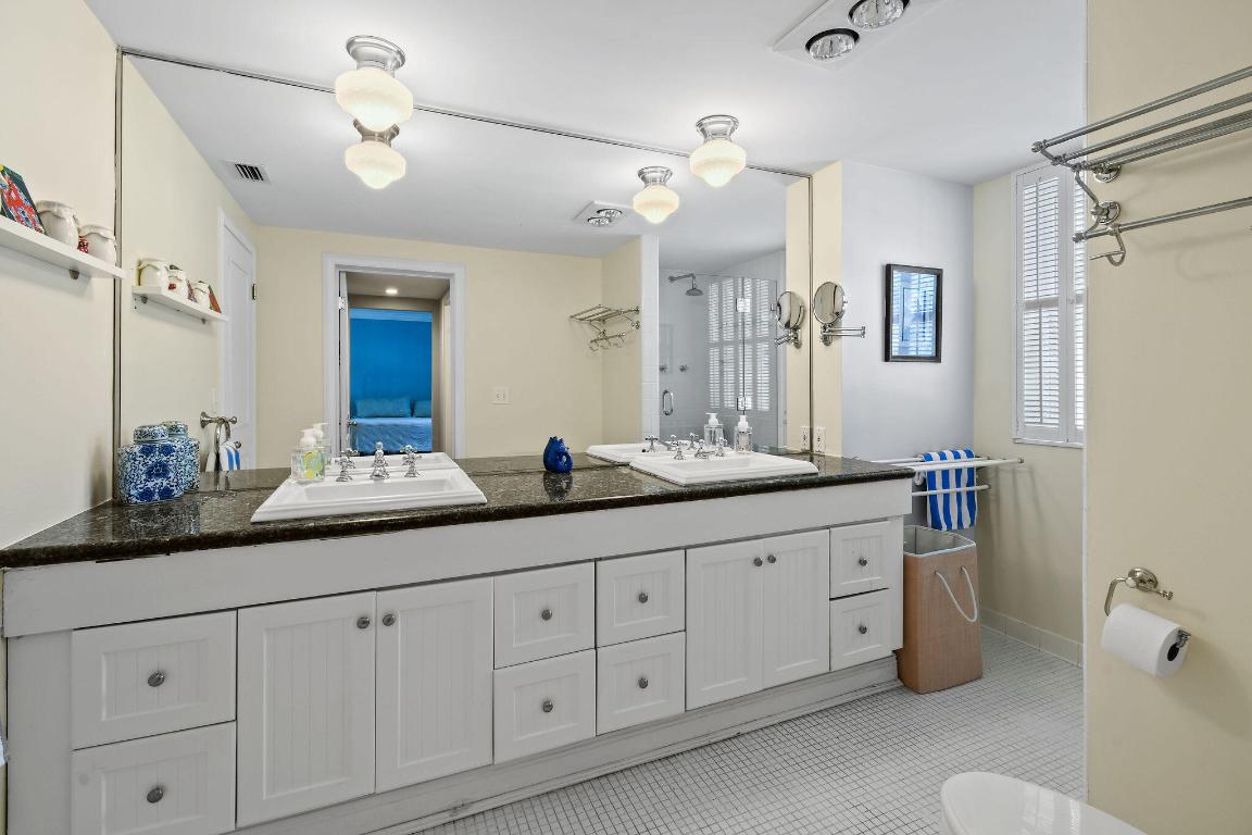 226 Brazilian Avenue 2 D