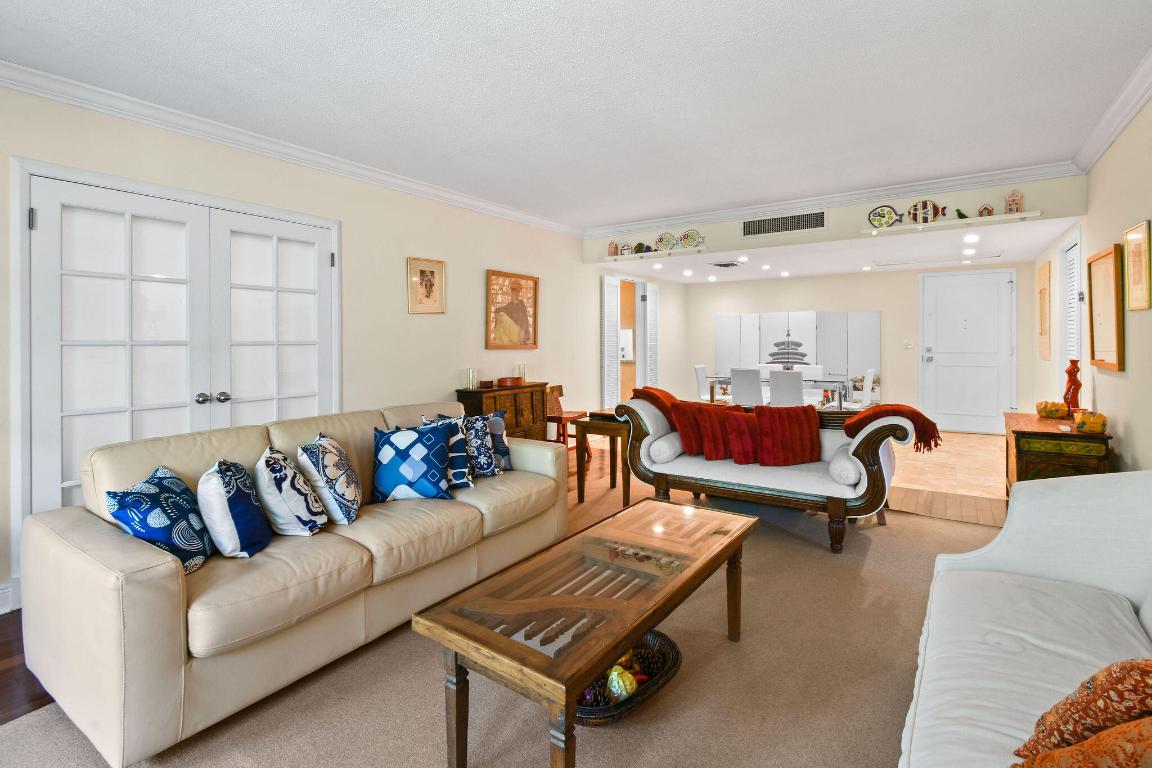 226 Brazilian Avenue 2 D