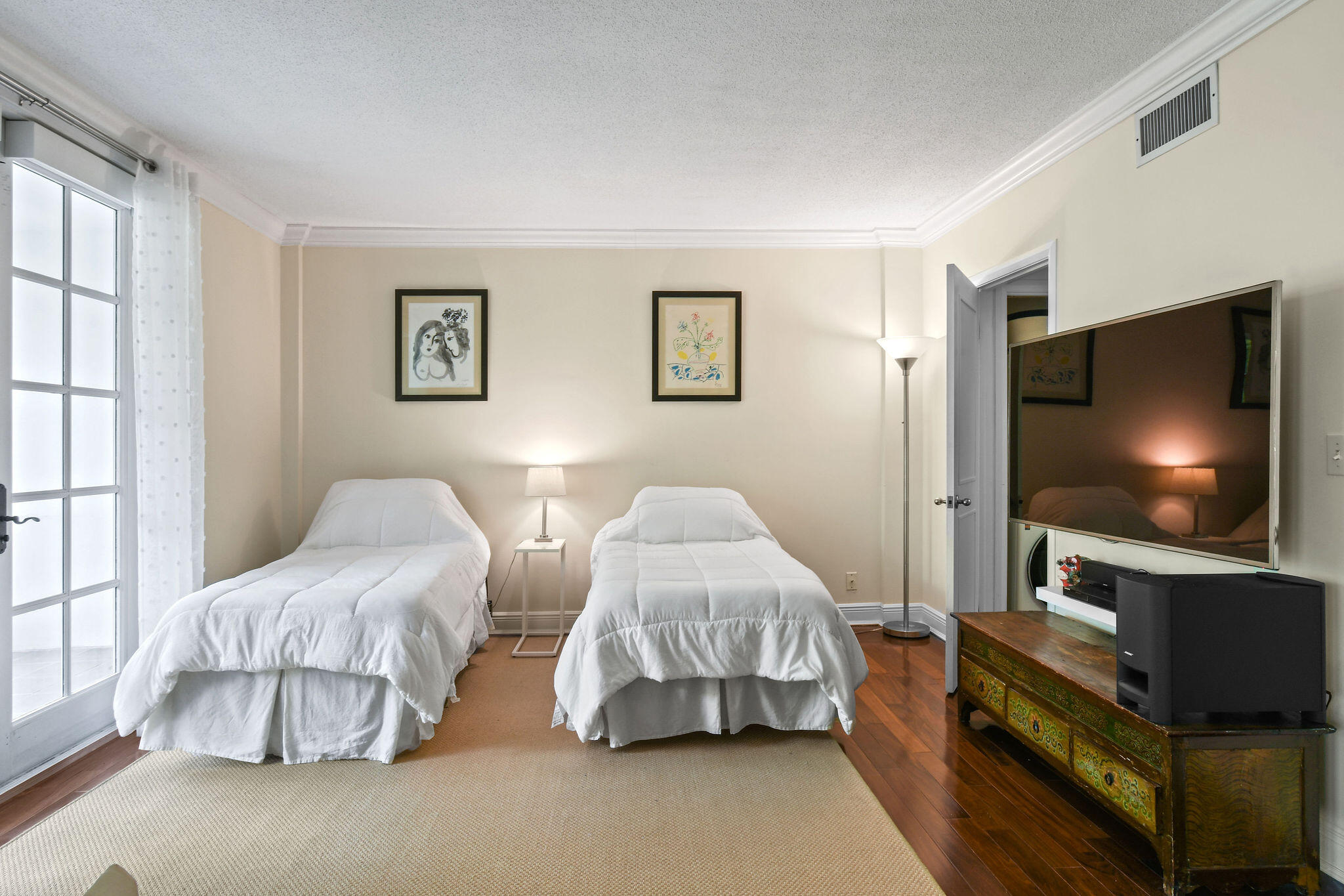 226 Brazilian Avenue 2 D