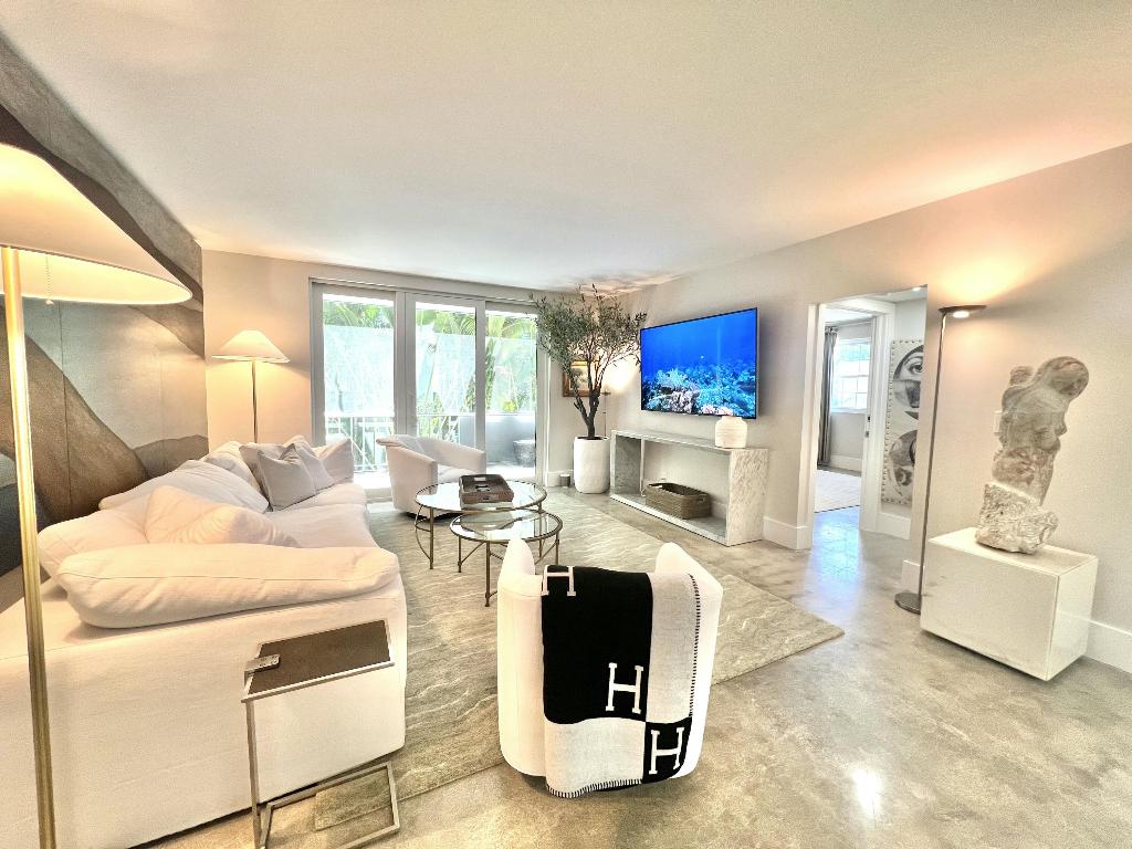 226 Brazilian Avenue 2 C