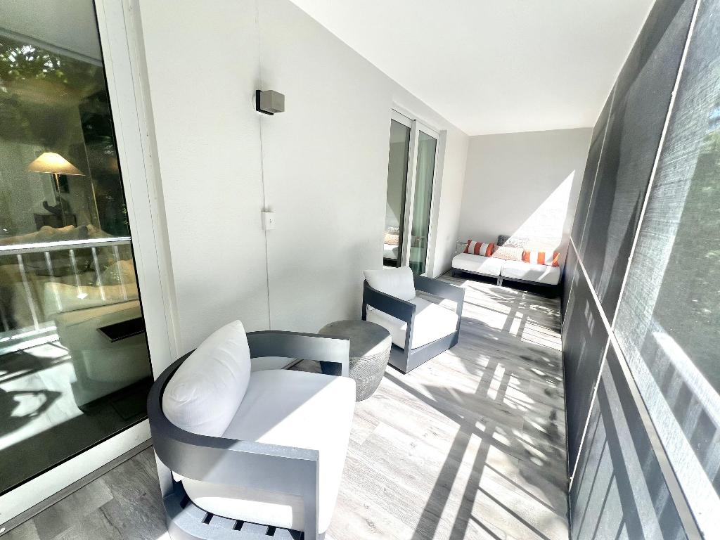 226 Brazilian Avenue 2 C