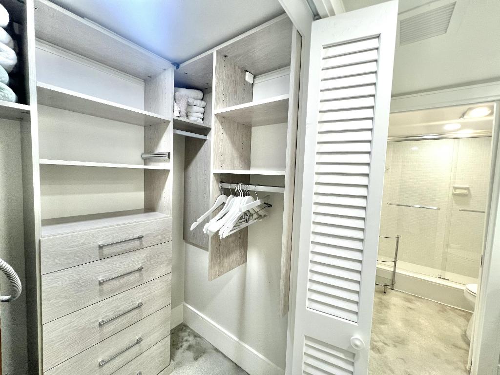 226 Brazilian Avenue 2 C