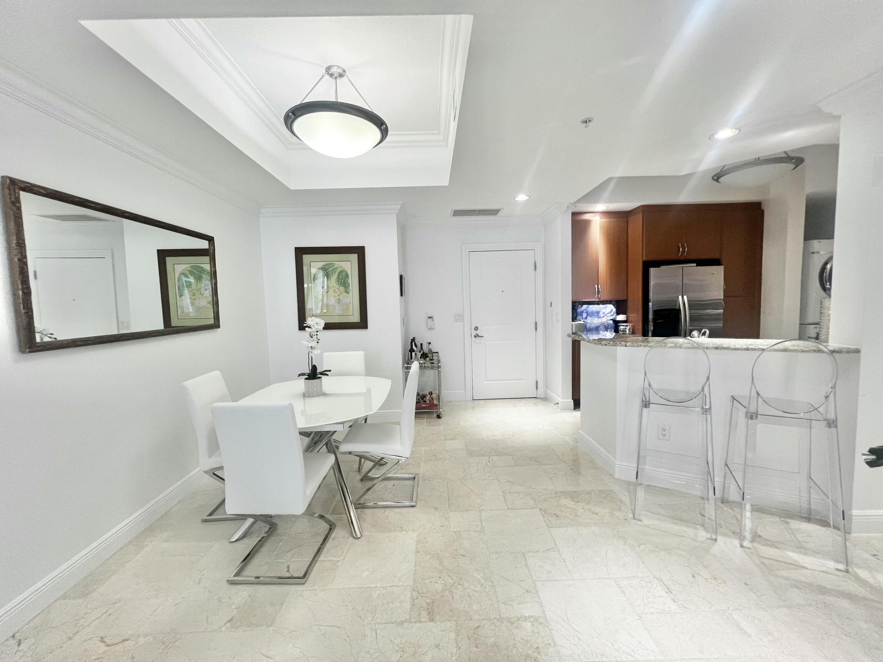 701 S Olive Avenue S 1413