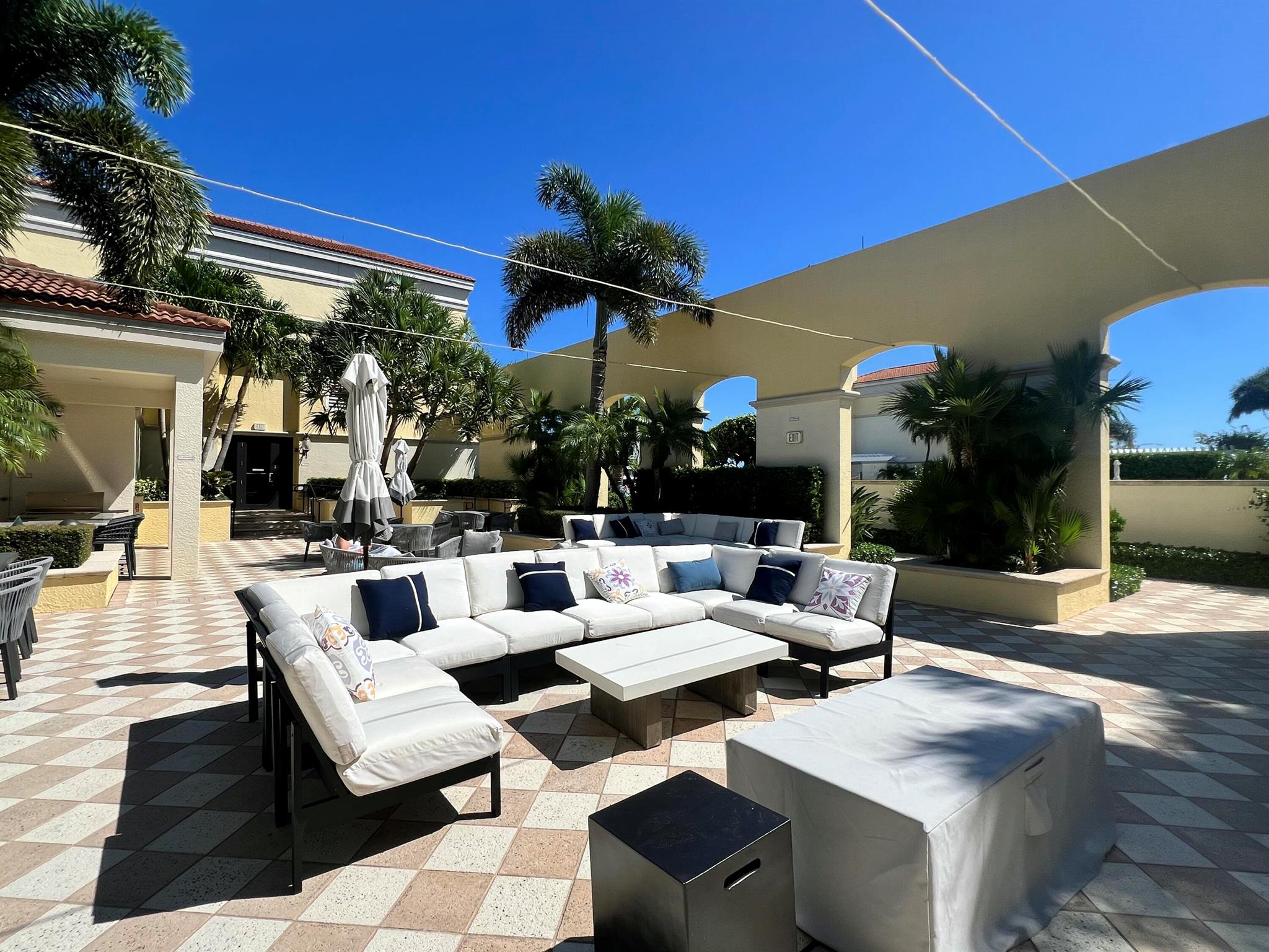 701 S Olive Avenue S 1413