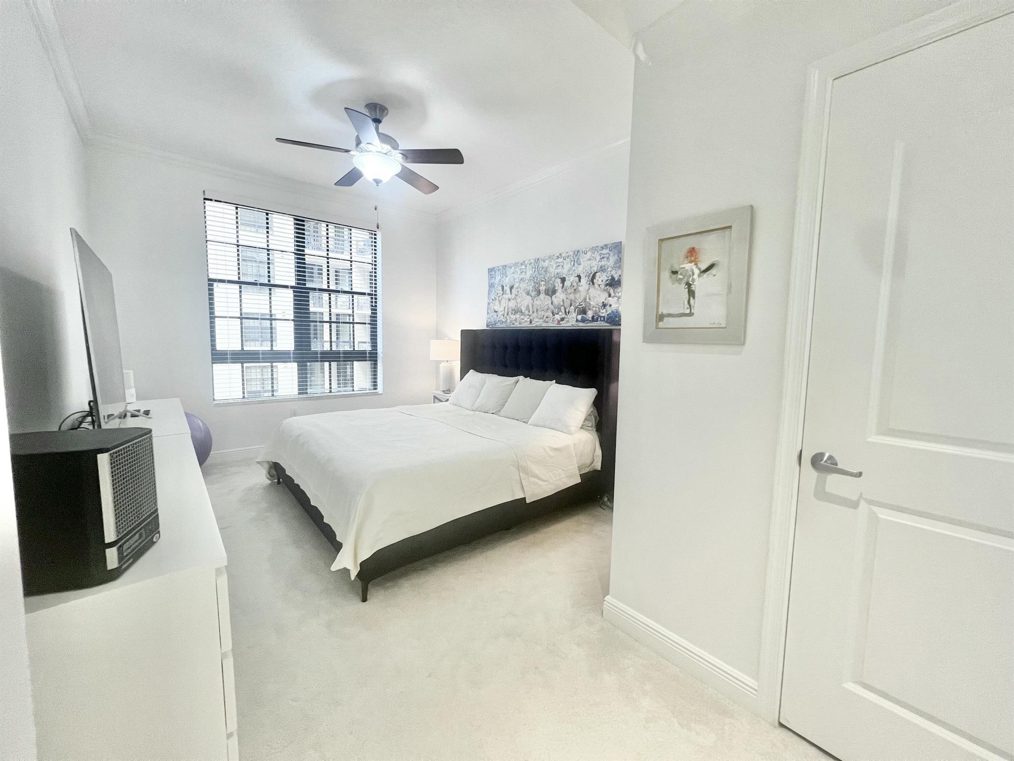 701 S Olive Avenue S 1413