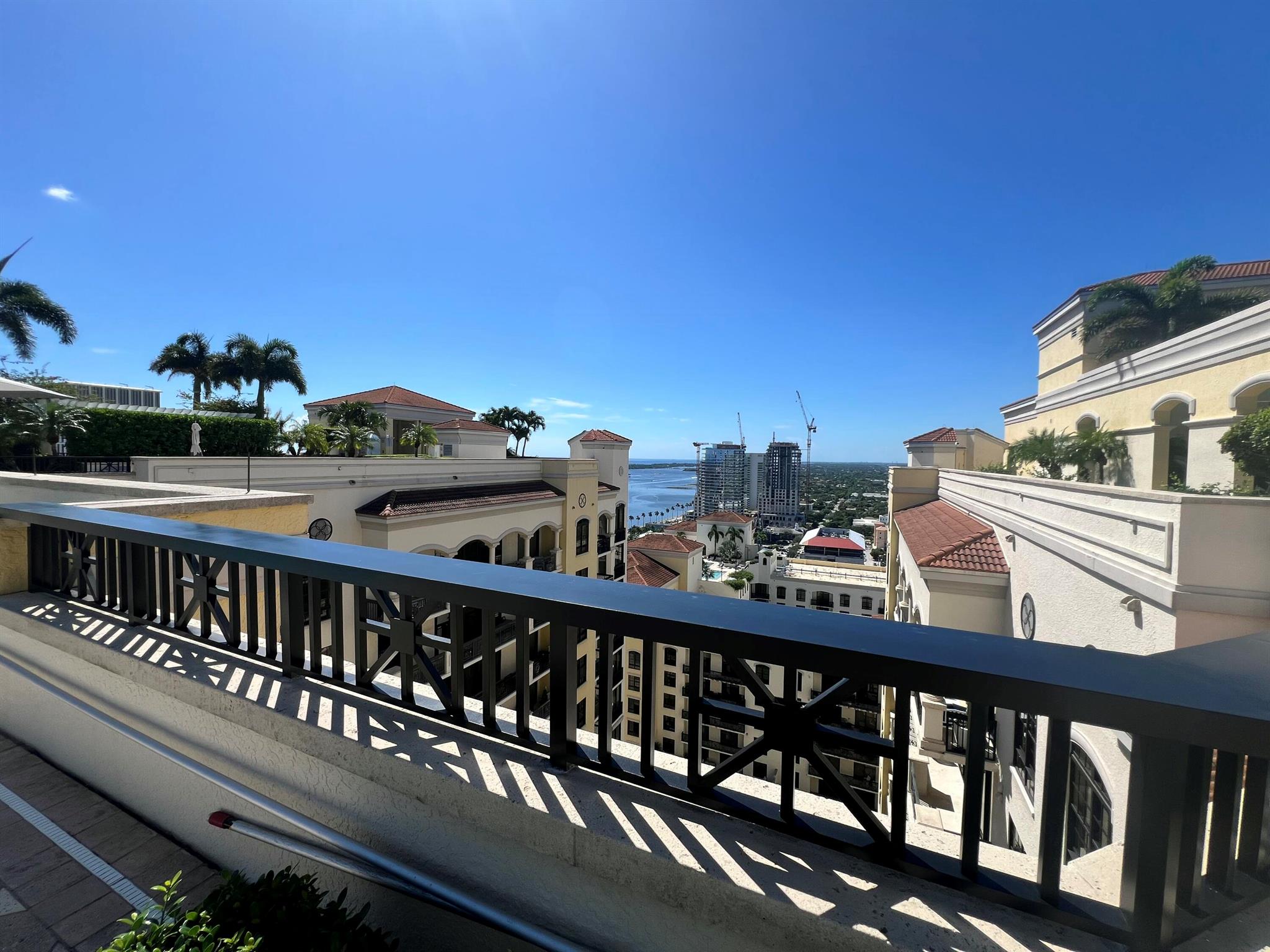 701 S Olive Avenue S 1413