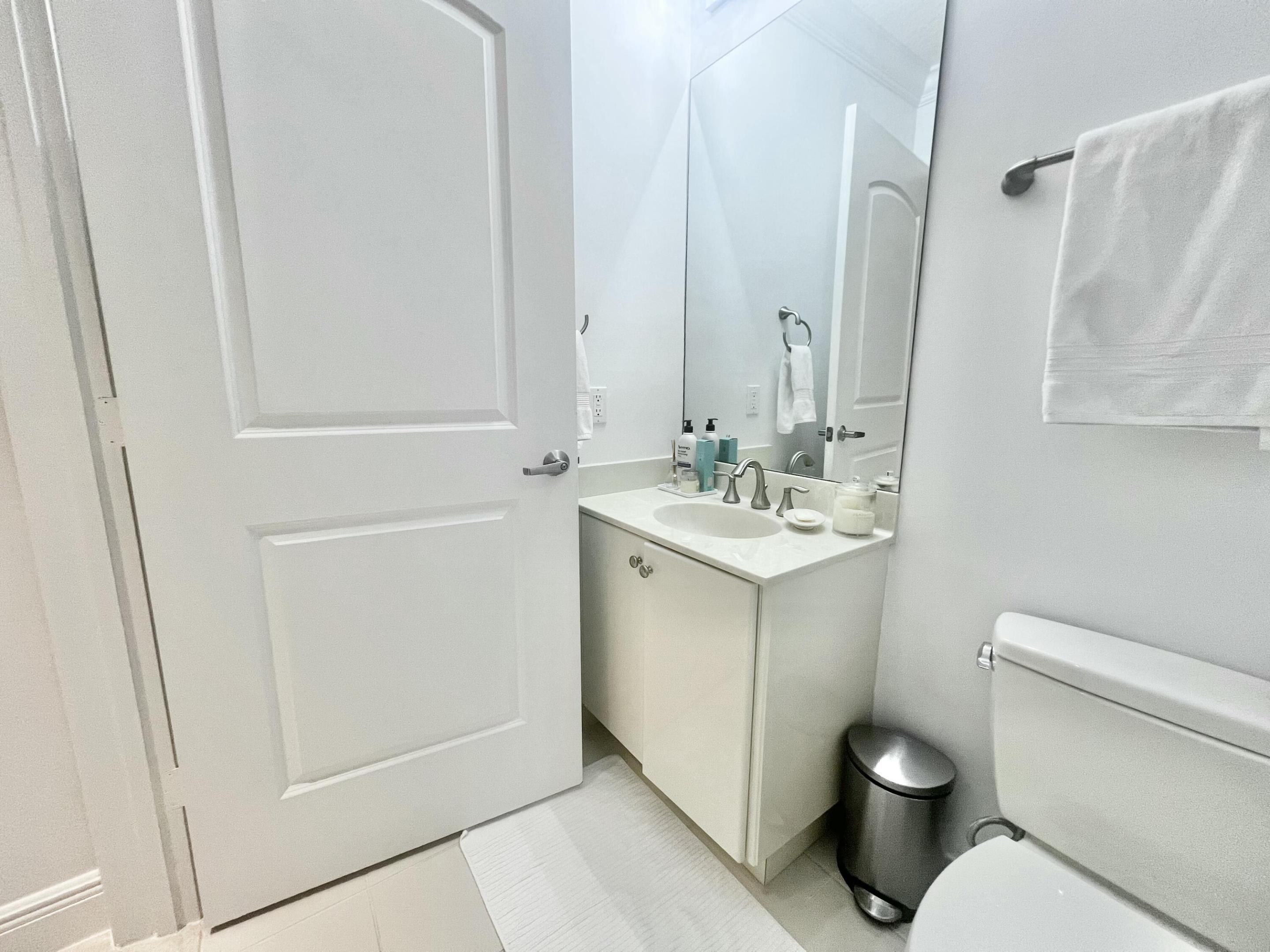 701 S Olive Avenue S 1413