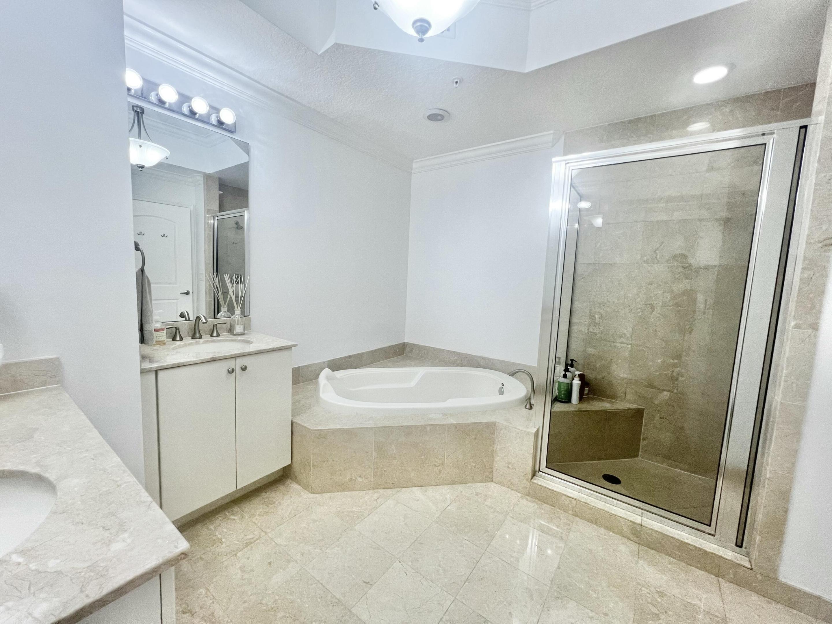 701 S Olive Avenue S 1413