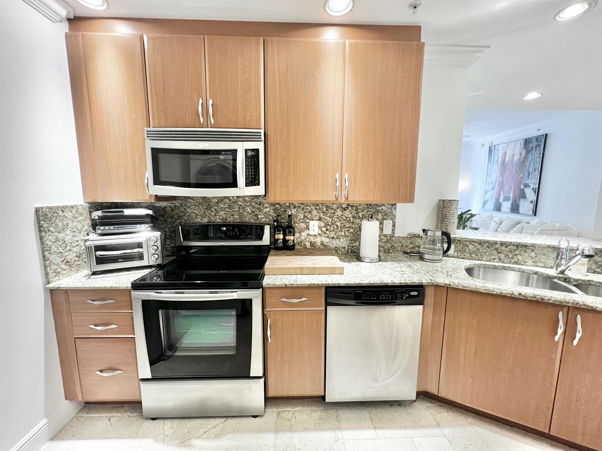 701 S Olive Avenue S 1413