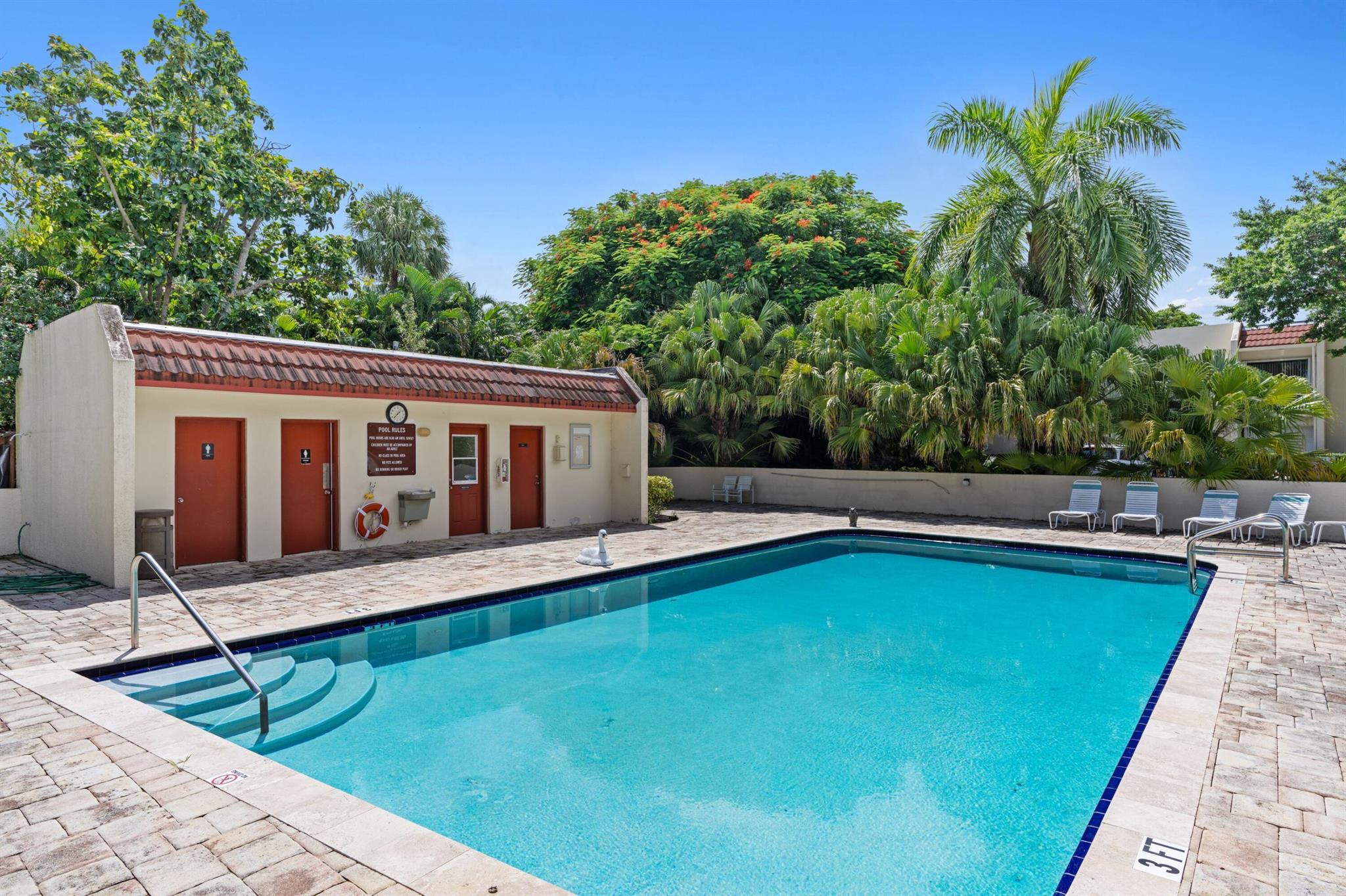 1723 Consulate Place 102