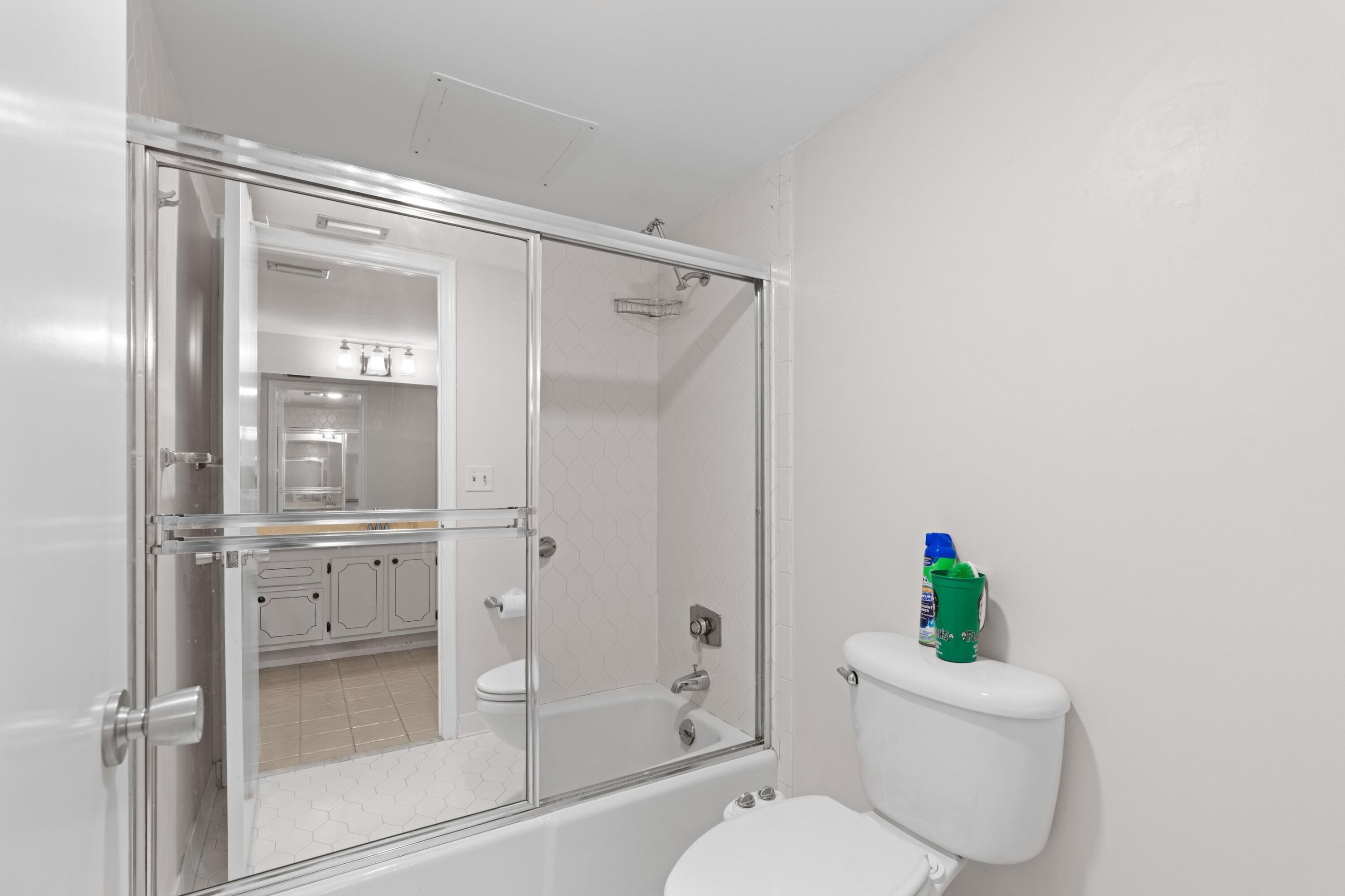 1723 Consulate Place 102