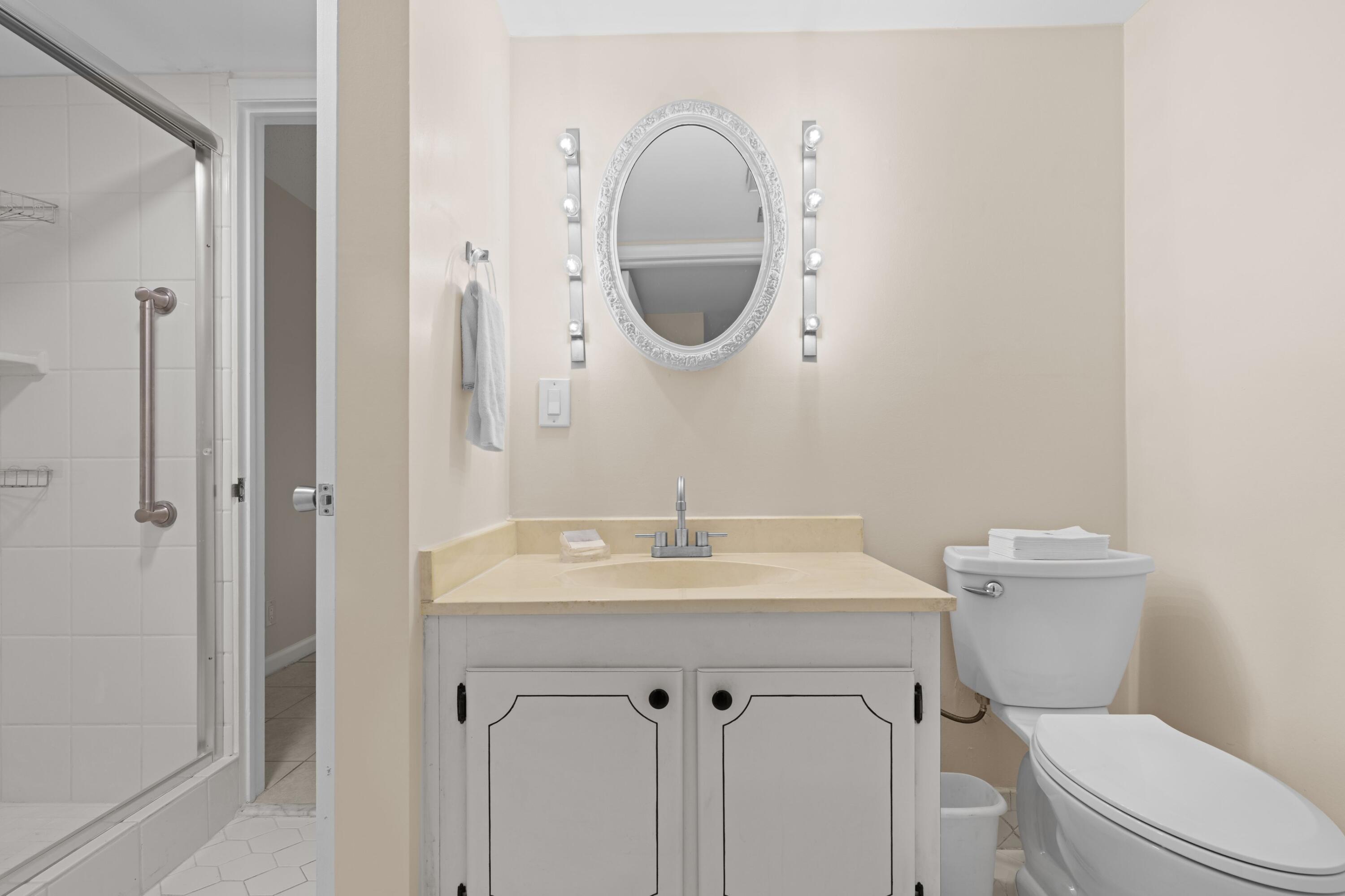 1723 Consulate Place 102