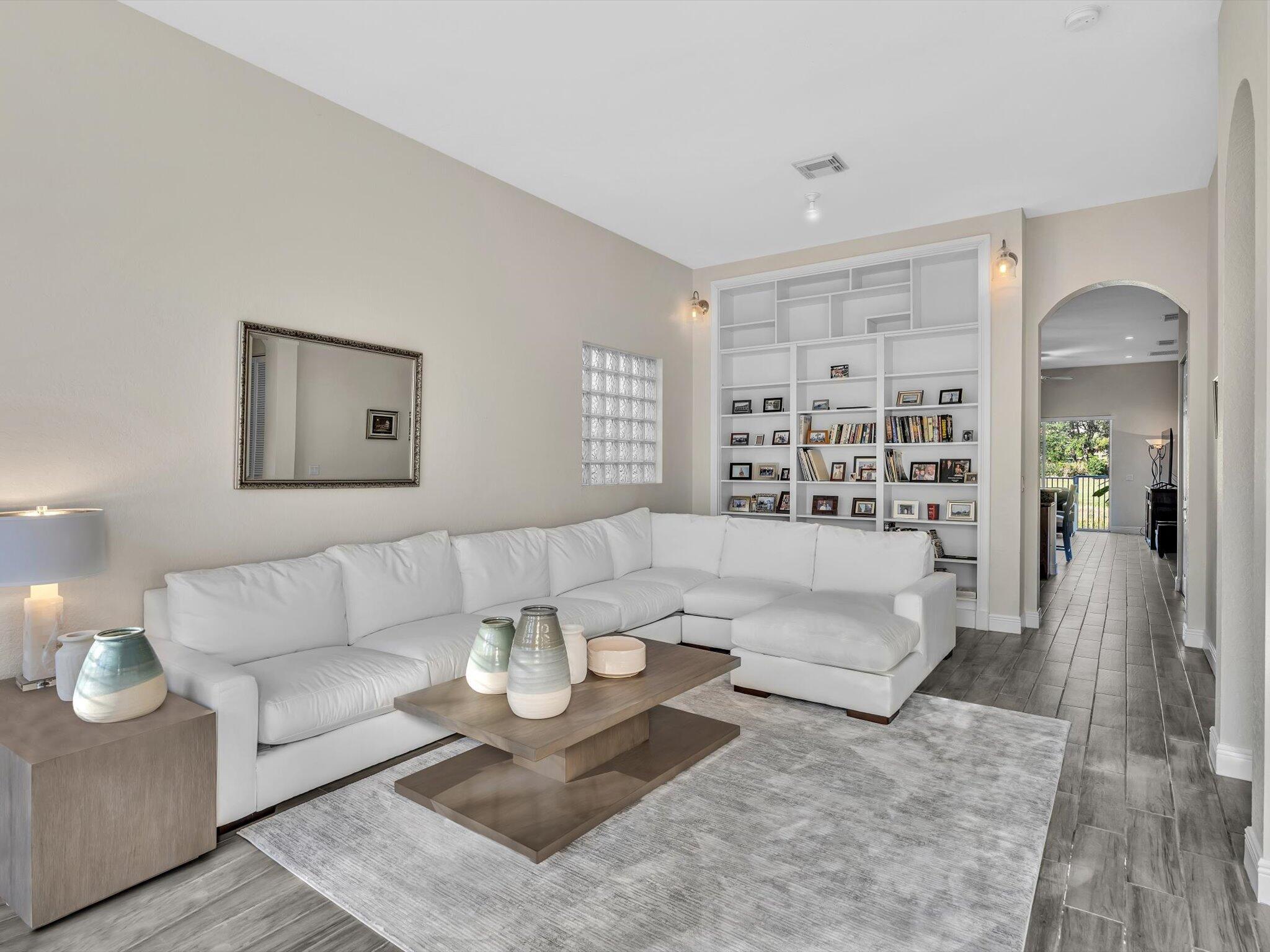 607 Gazetta Way