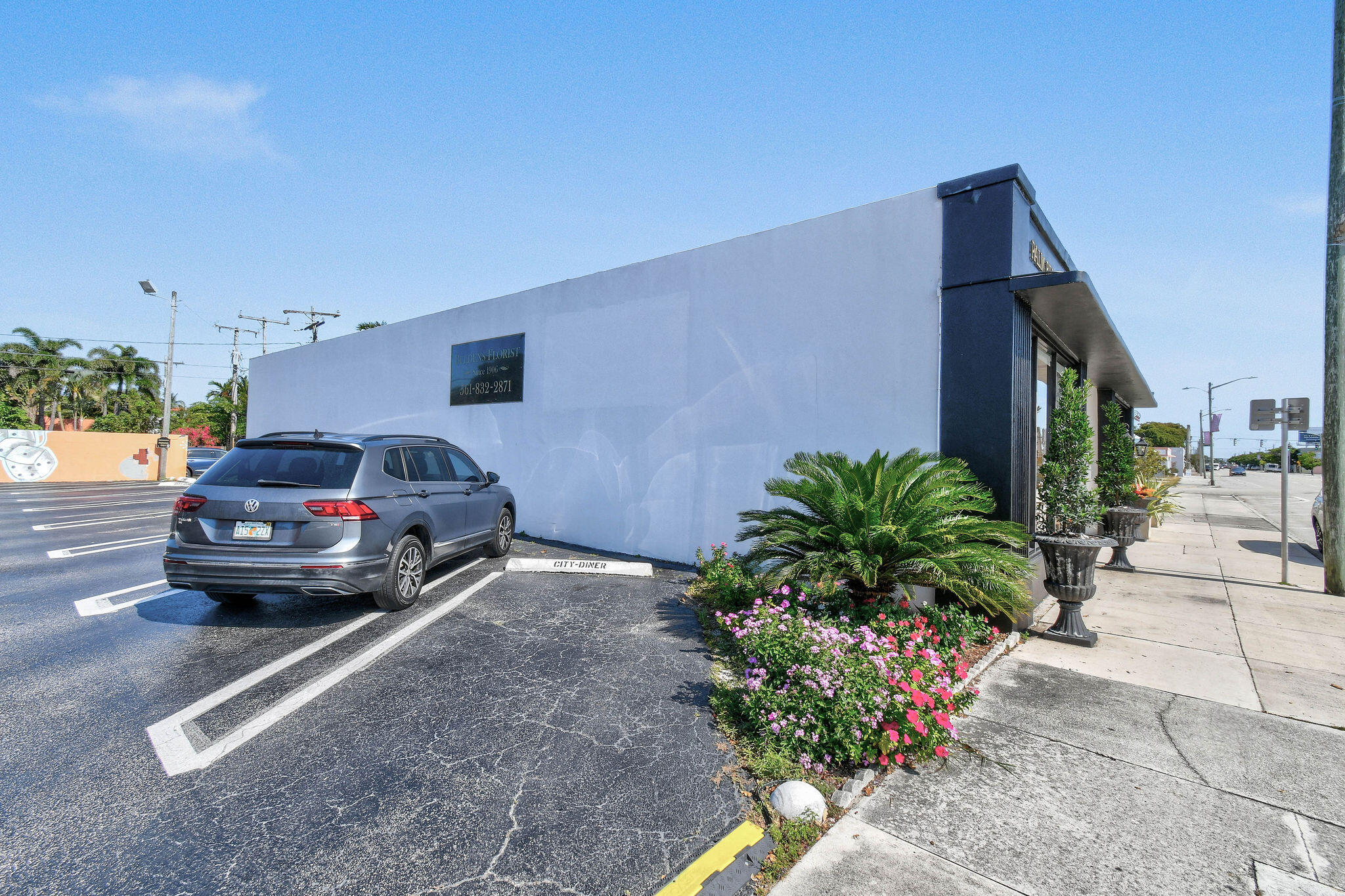 3412 S Dixie Highway