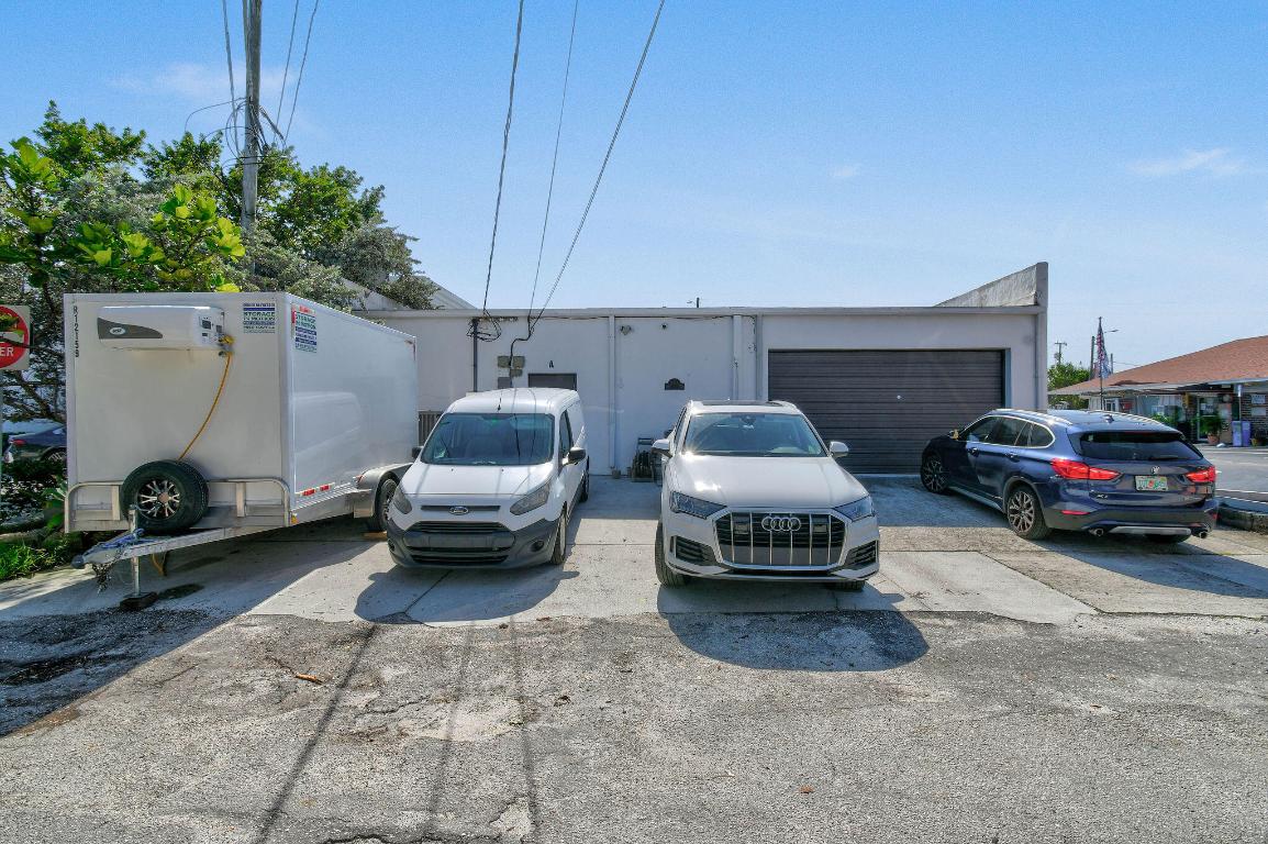 3412 S Dixie Highway