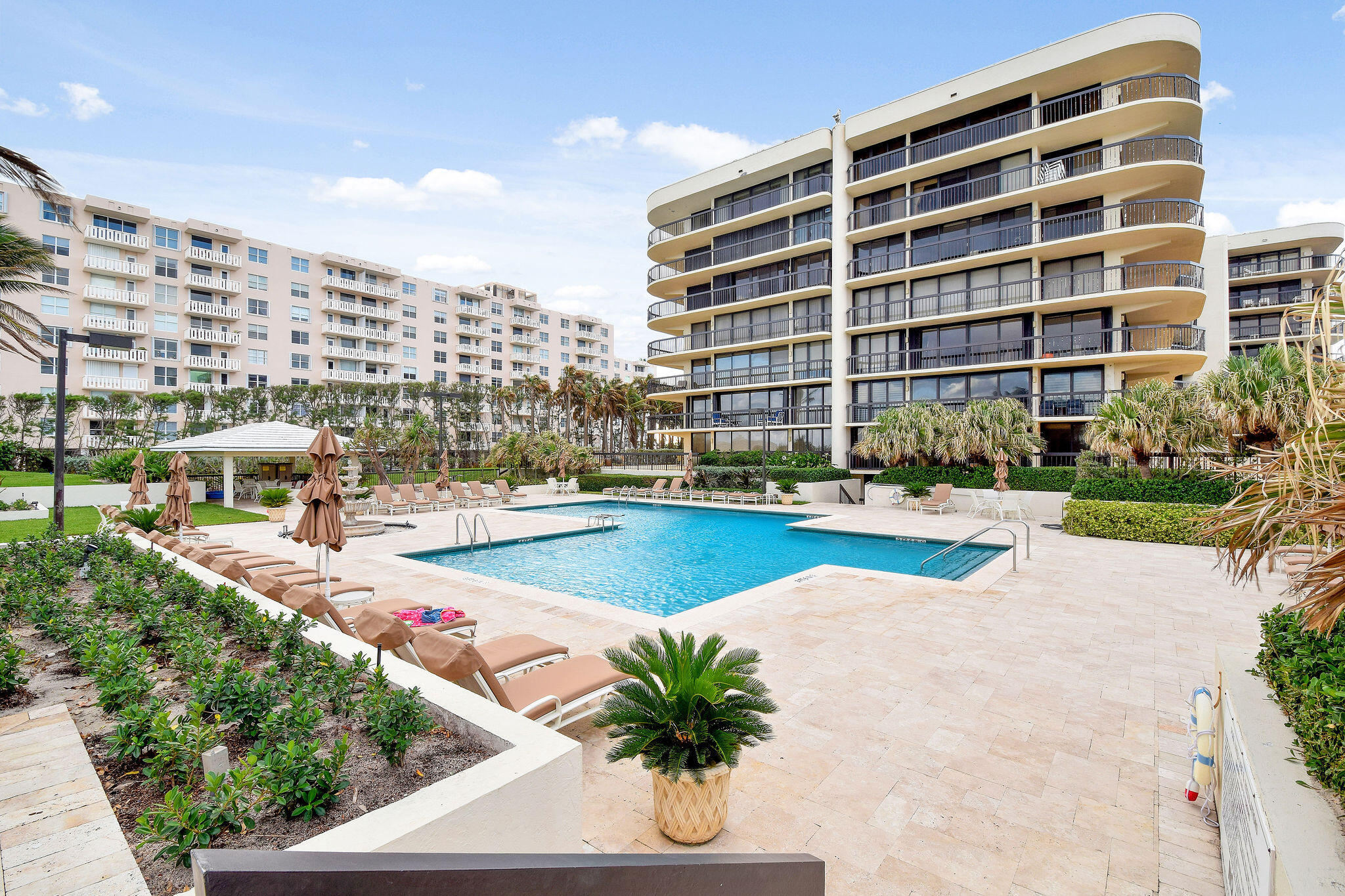 3440 S Ocean Boulevard 105s