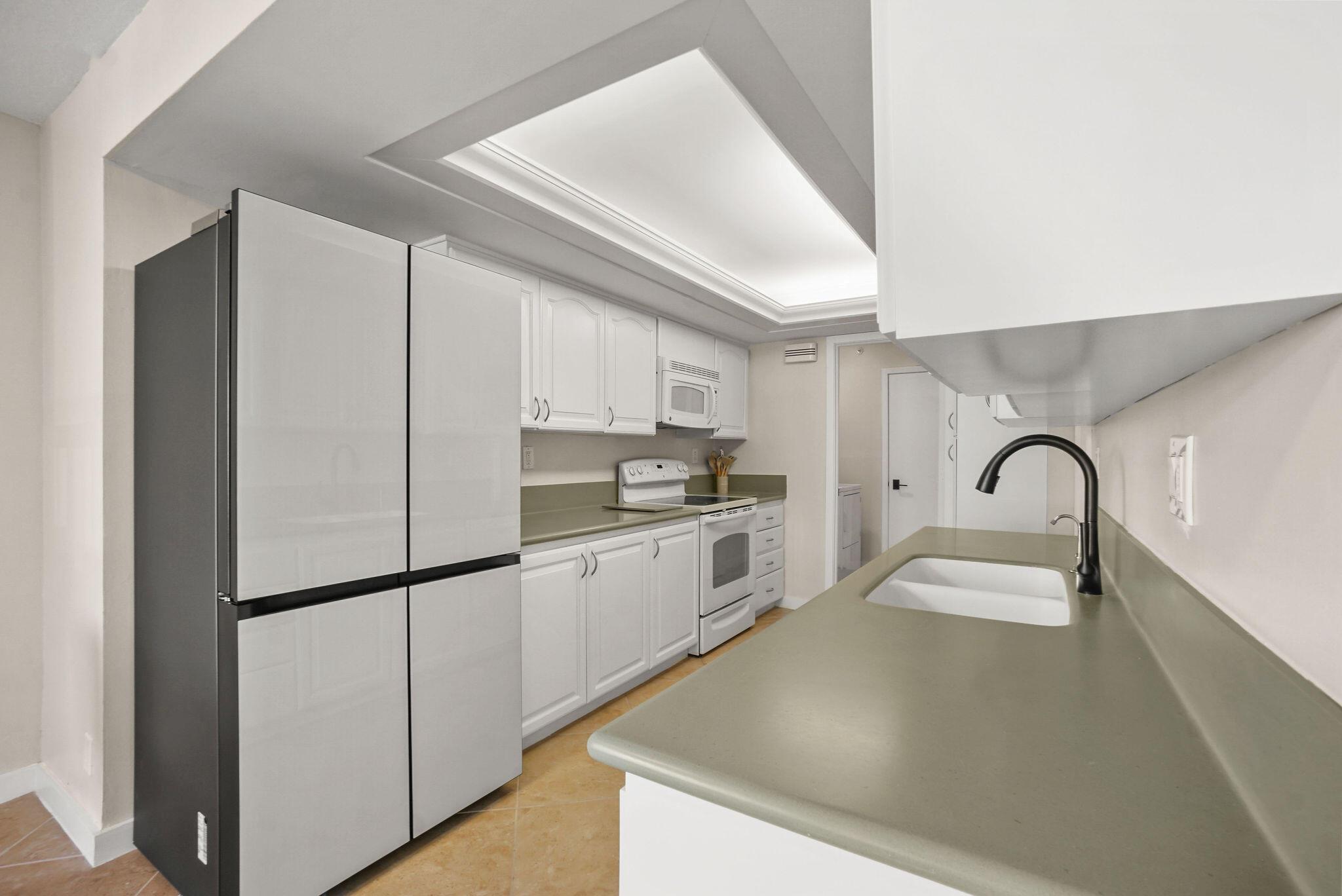 3440 S Ocean Boulevard 105s