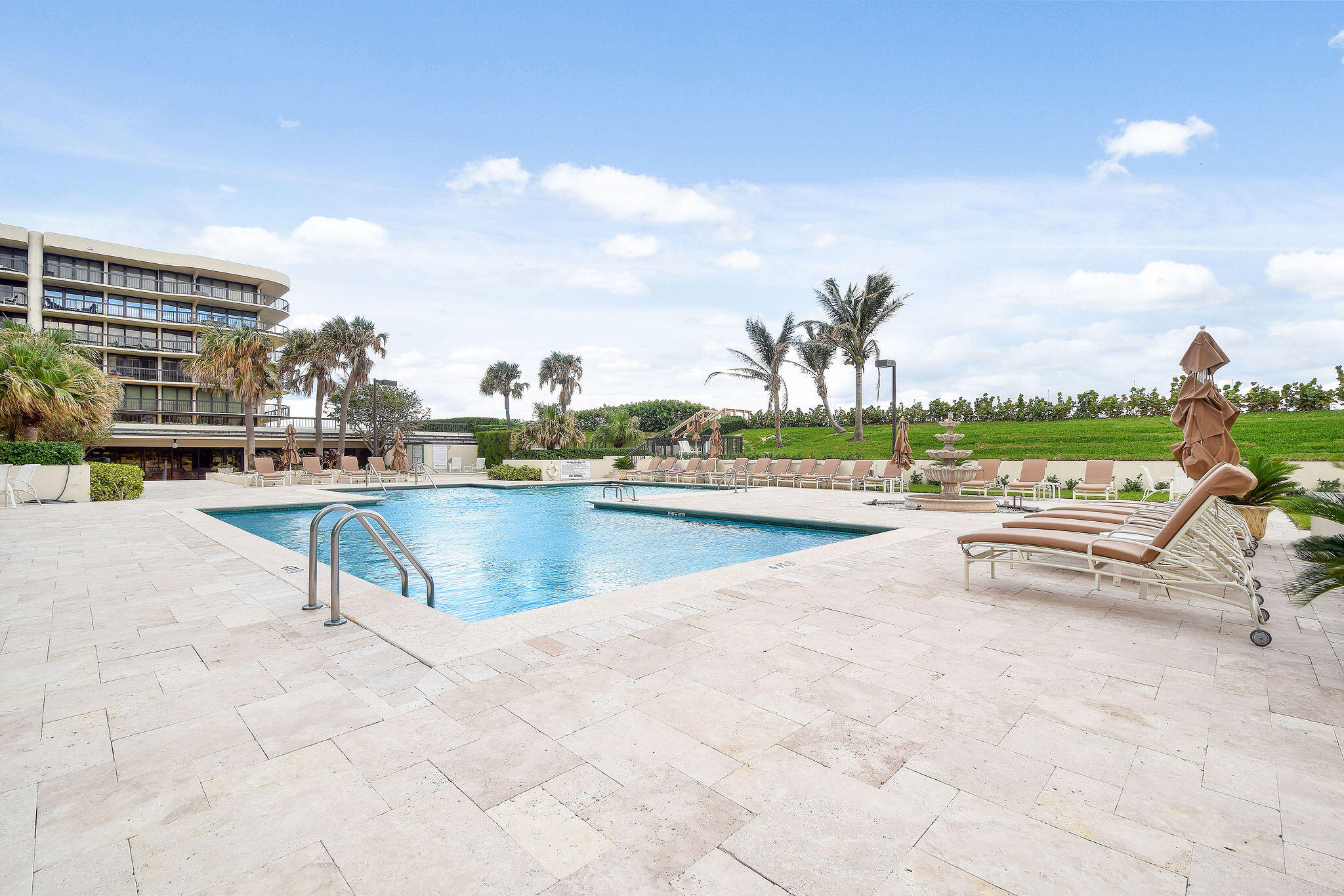 3440 S Ocean Boulevard 105s