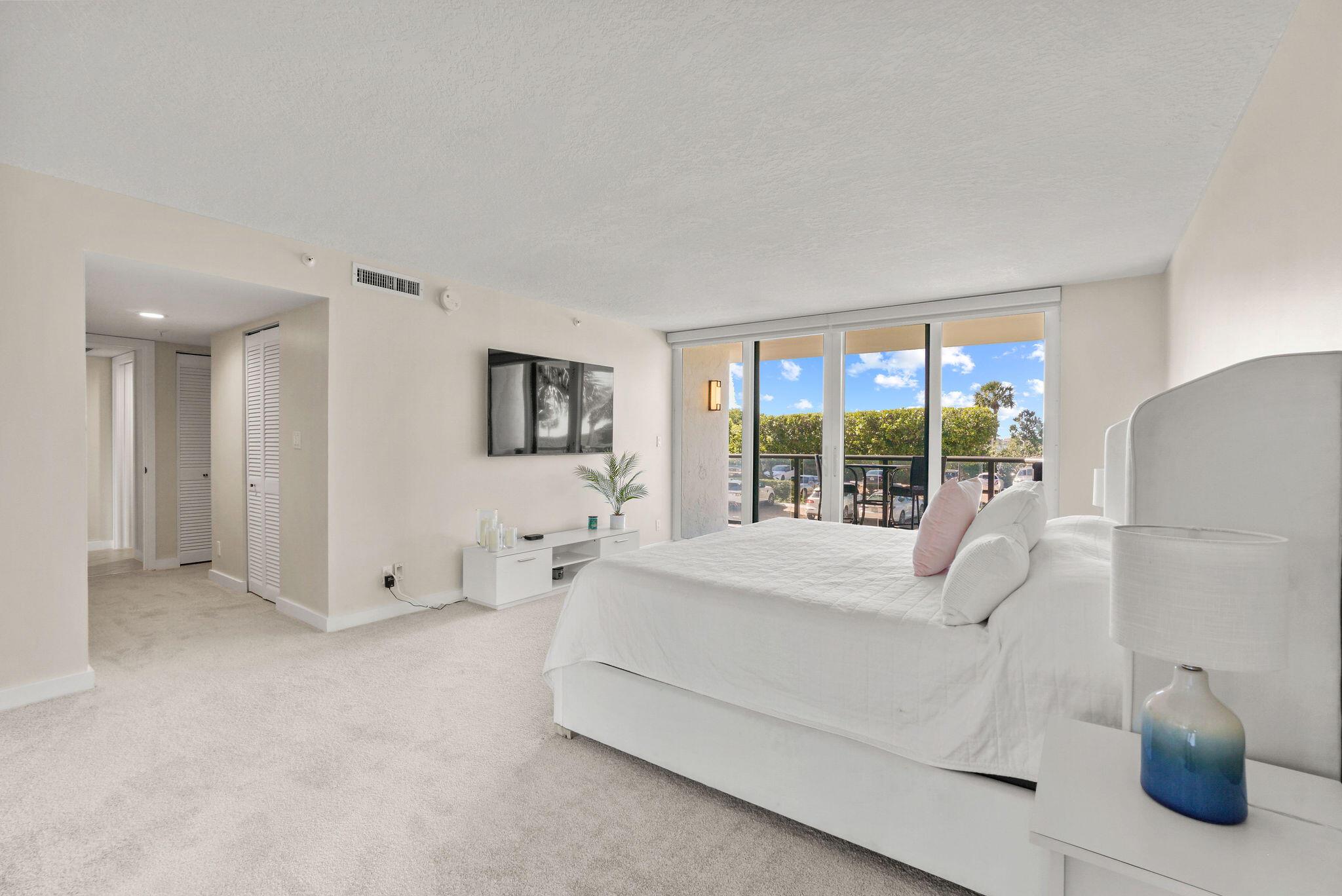 3440 S Ocean Boulevard 105s