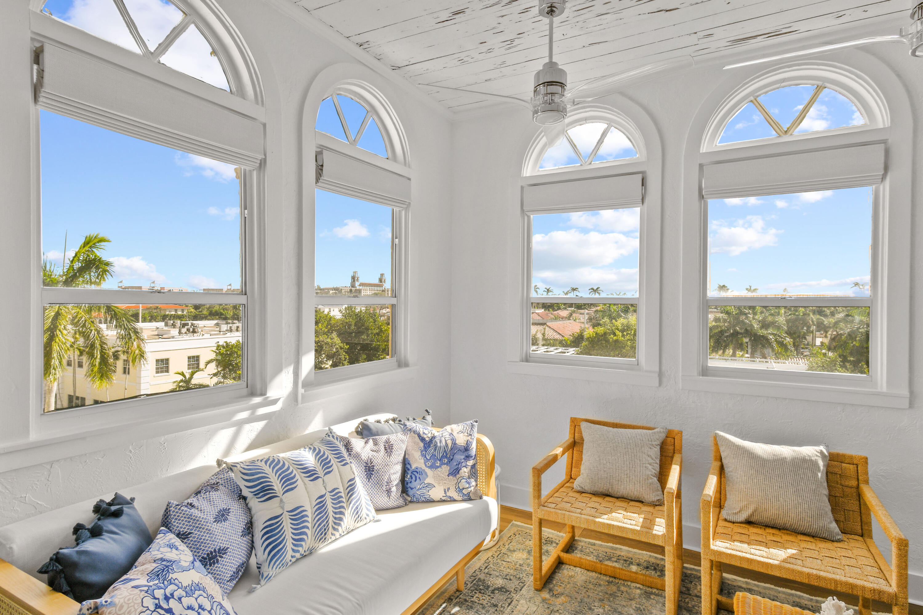 235 Sunrise Avenue Ph6