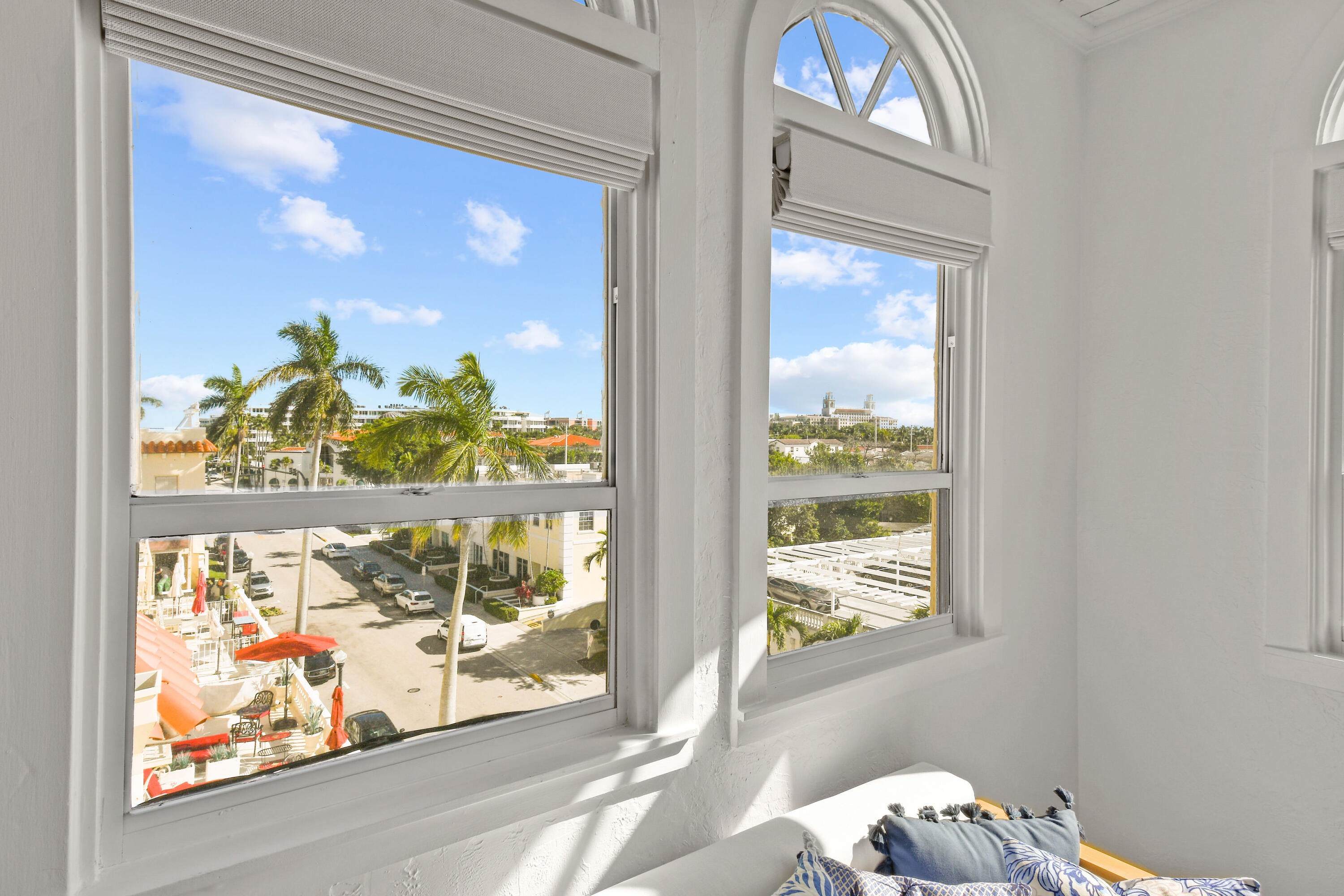 235 Sunrise Avenue Ph6