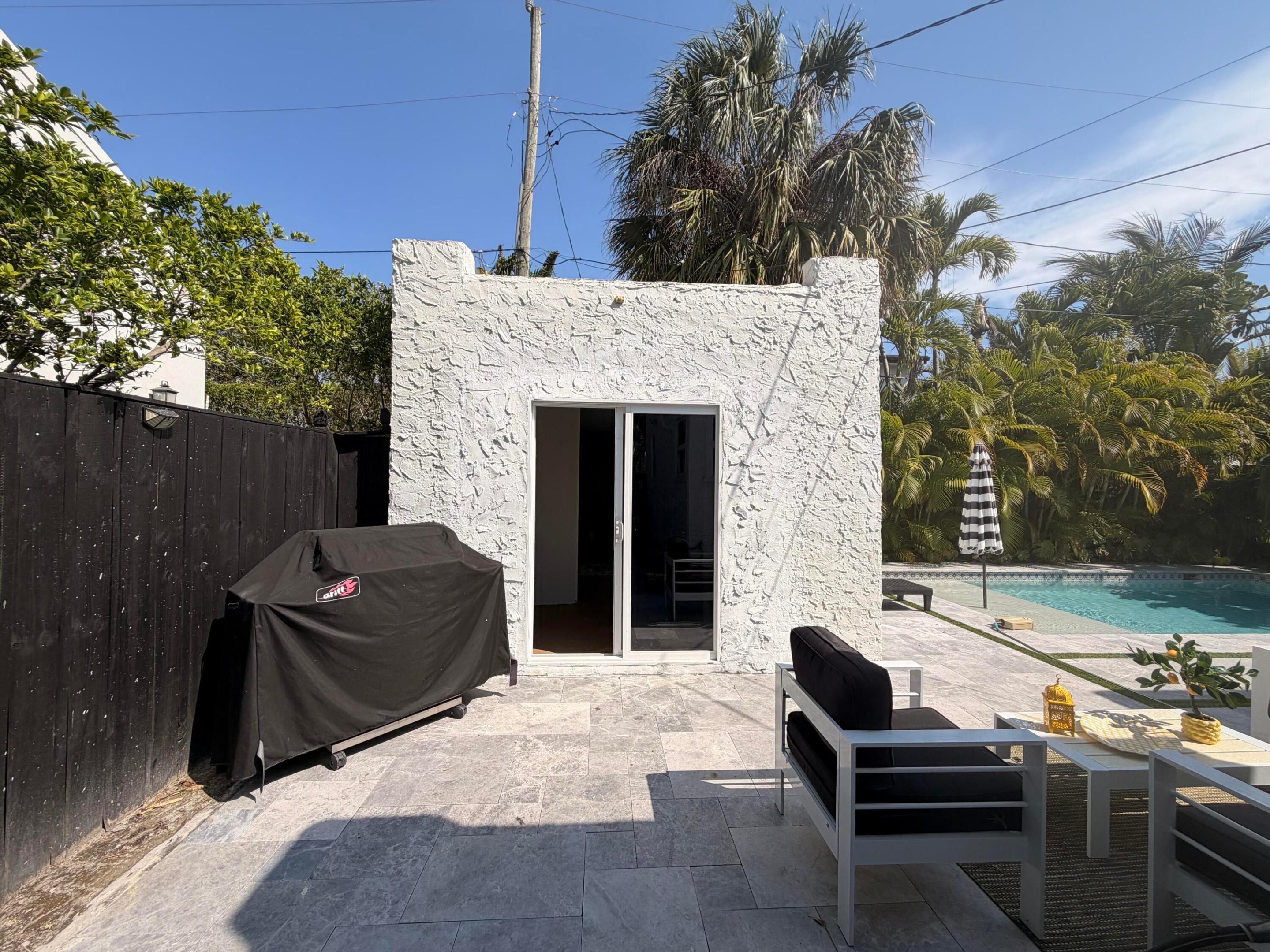 525 Westwood Road