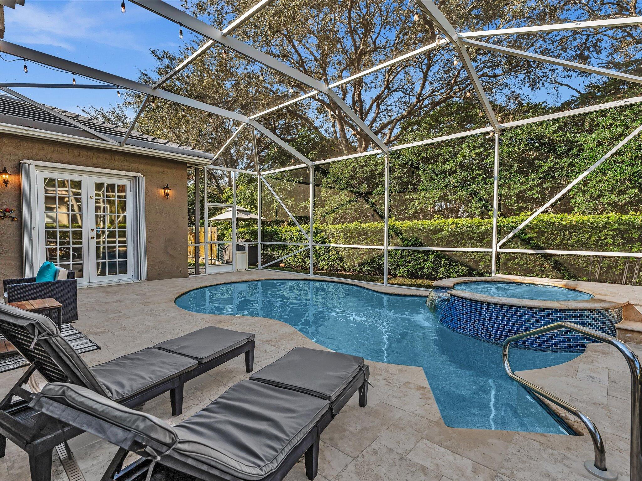 6419 Stonehurst Circle