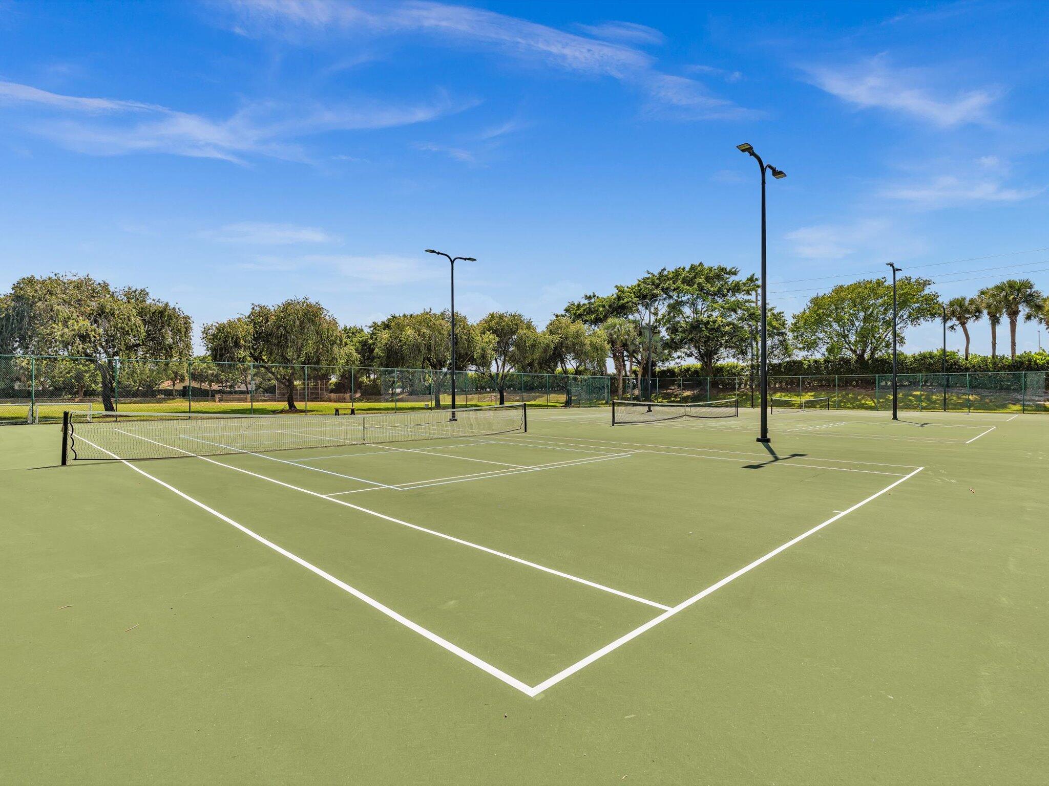 6419 Stonehurst Circle