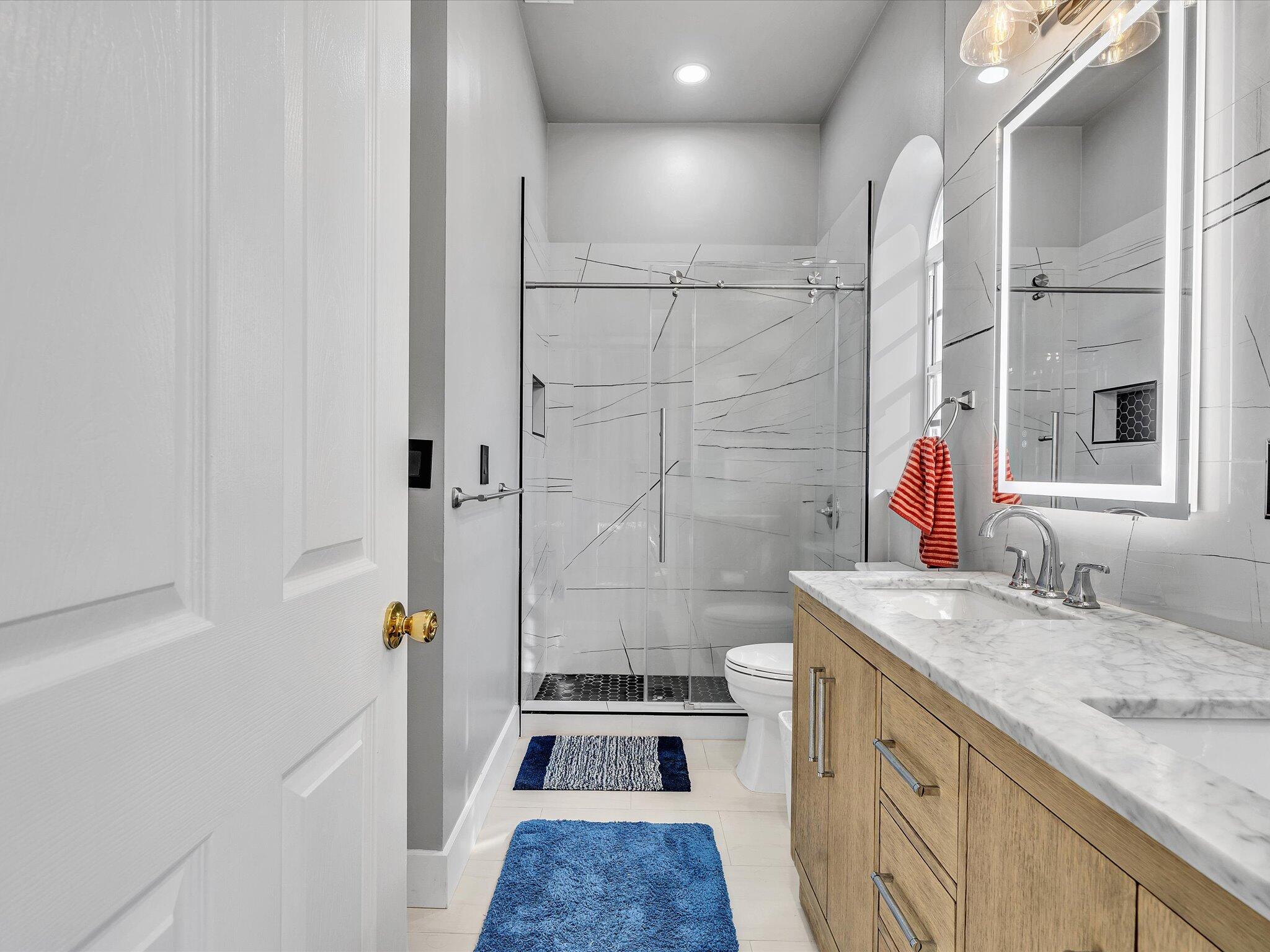 6419 Stonehurst Circle