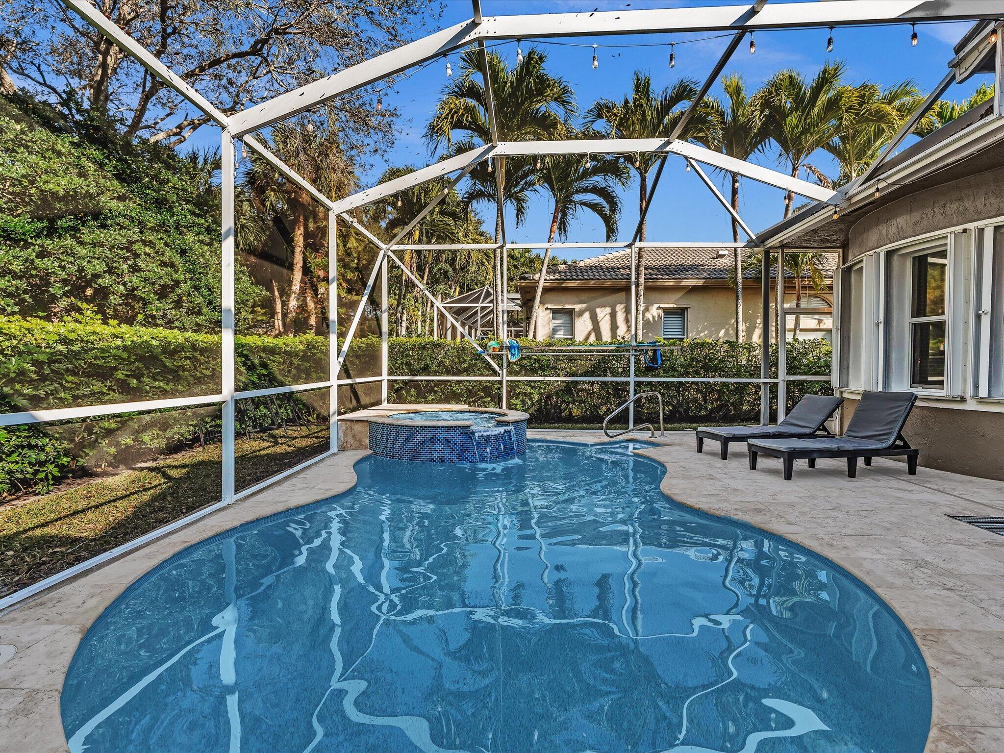 6419 Stonehurst Circle