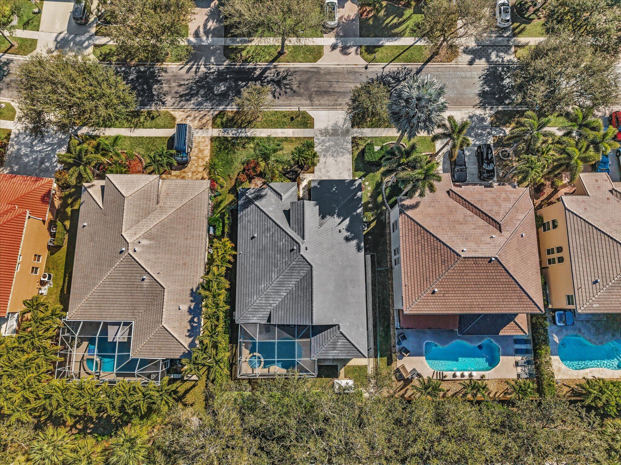 6419 Stonehurst Circle