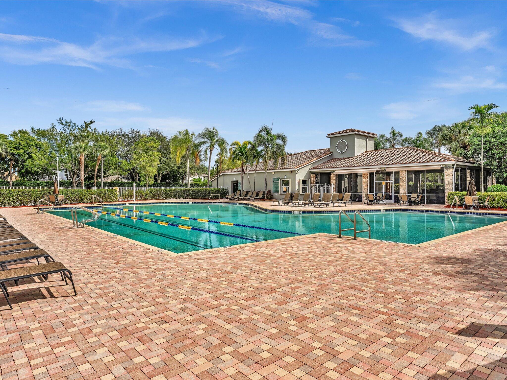 6419 Stonehurst Circle