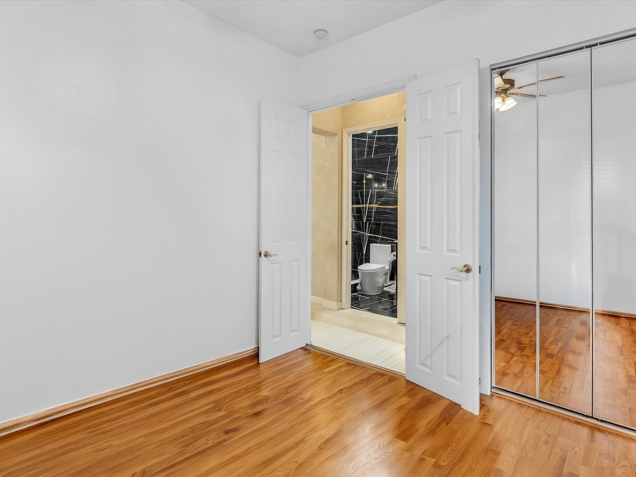 6419 Stonehurst Circle