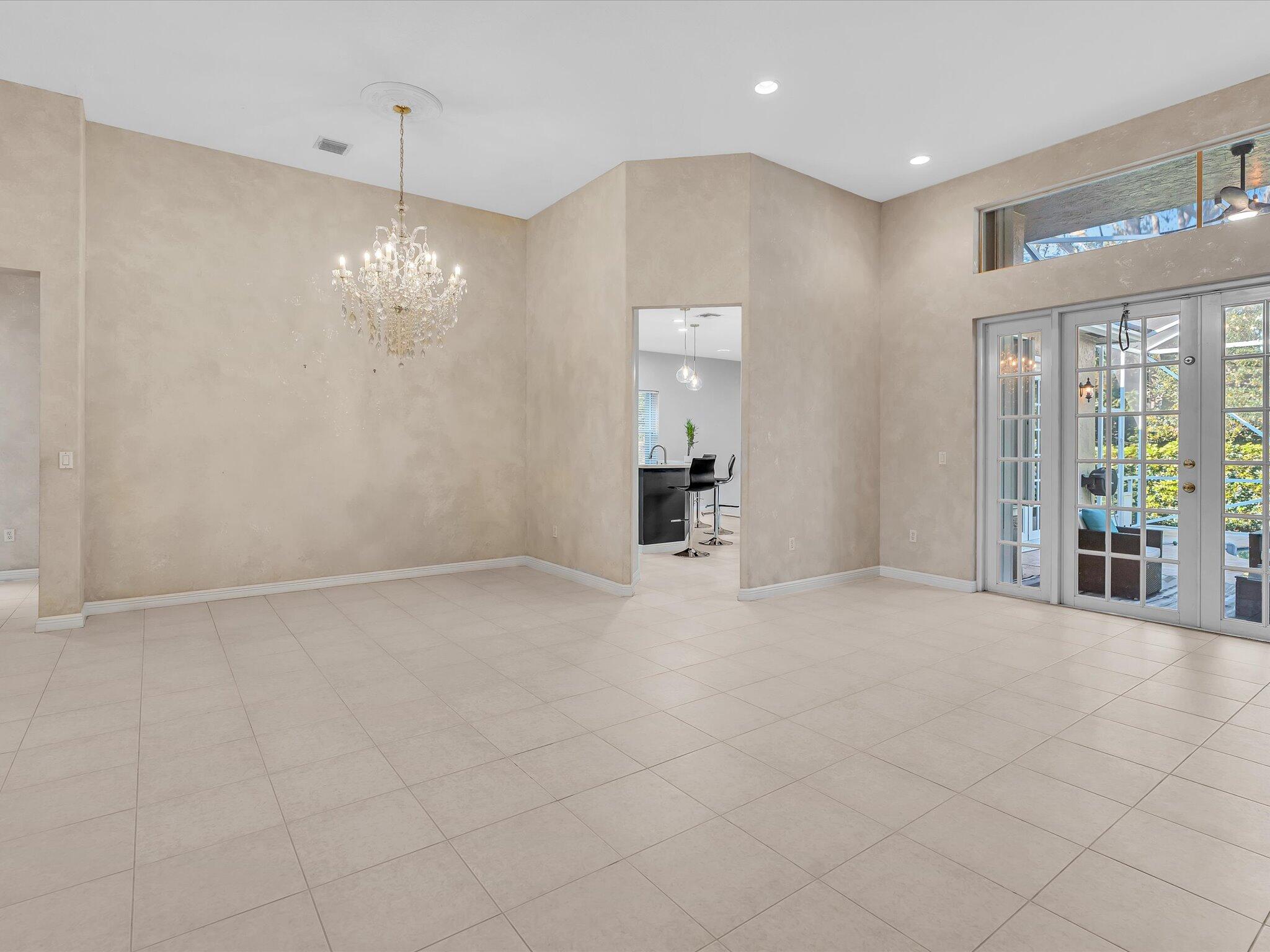 6419 Stonehurst Circle